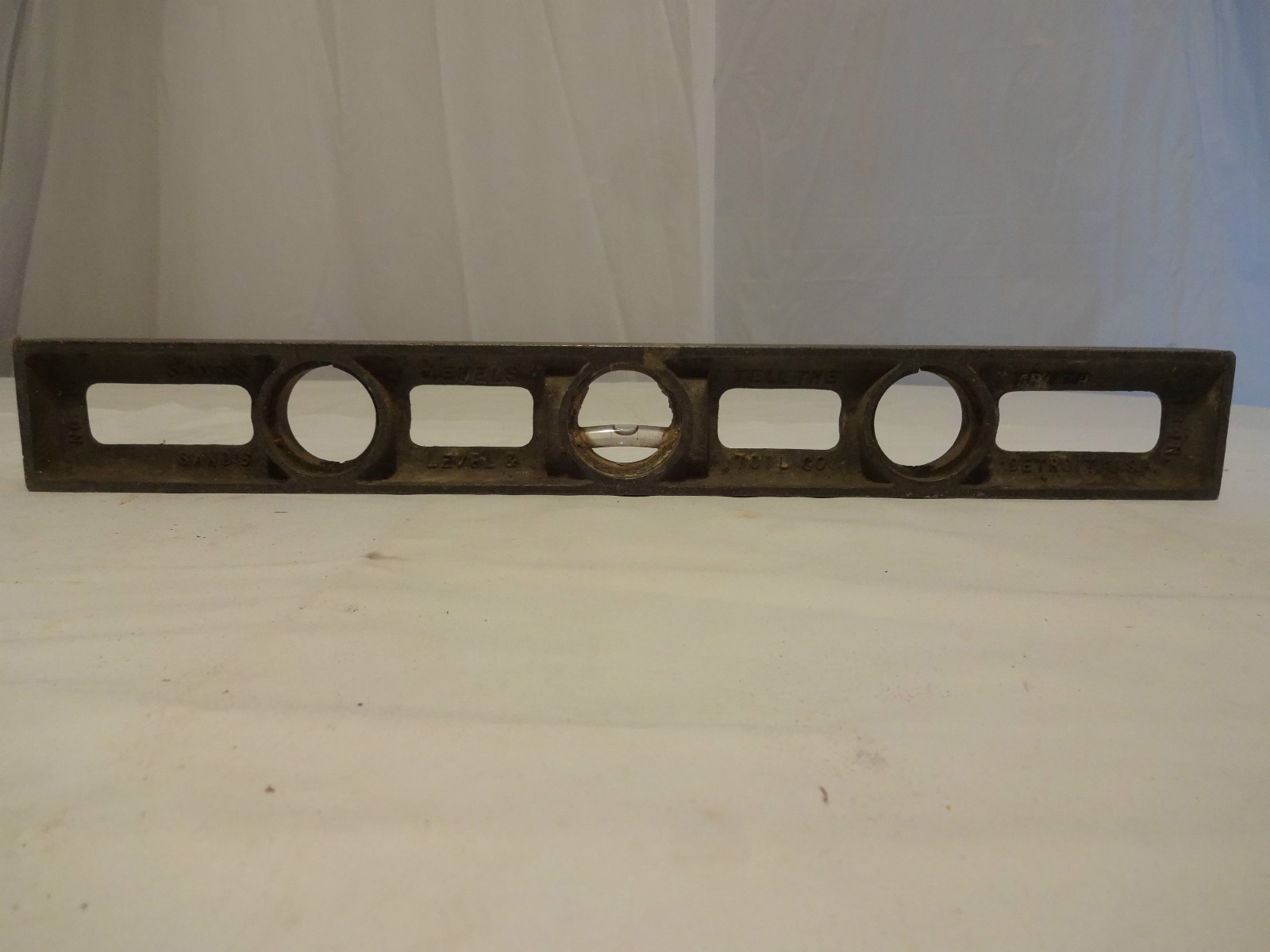 Sand's Level 18" For Parts Cast Aluminum USA Vintage No. 18 INCOMPLETE