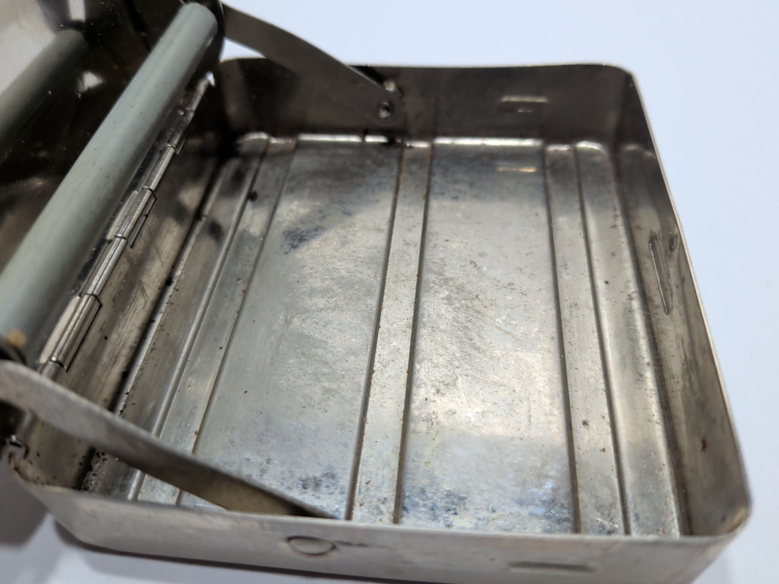 ✨USED✨Automatic Cigarette Rolling Machine Metal Box Cigarette Case SKULL etching