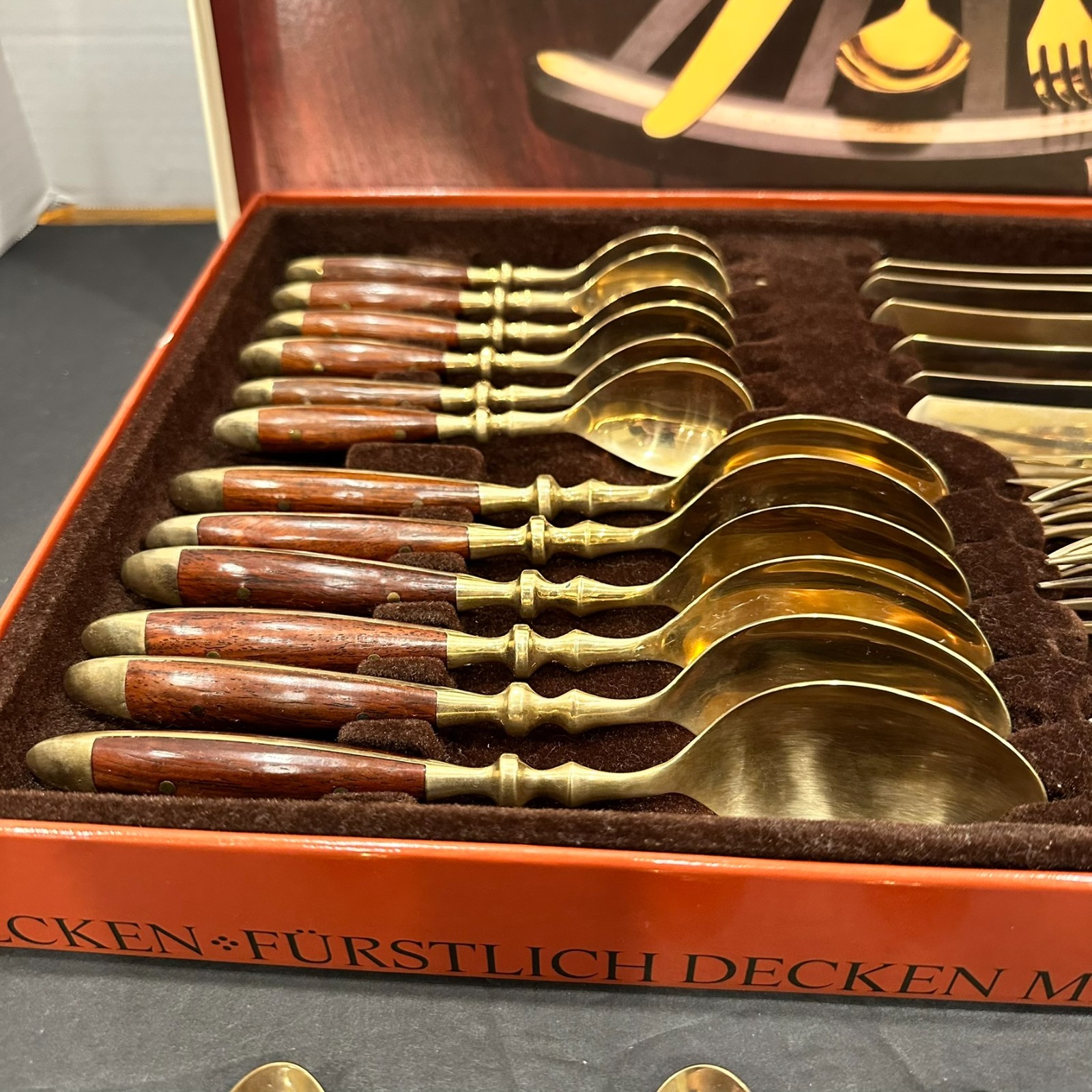 Fürst Besteck Lord Nelson Flatware Set Gold Tone Wood Handles 30pc Boxed