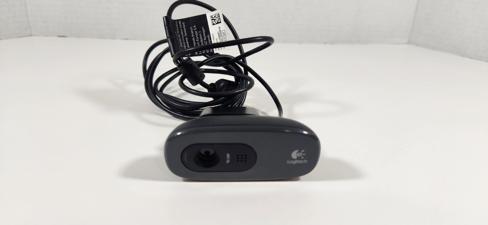 LOGITECH V-U0018 720P WEBCAM HD WITH BUILT-IN MICROPHONE USB 2.0