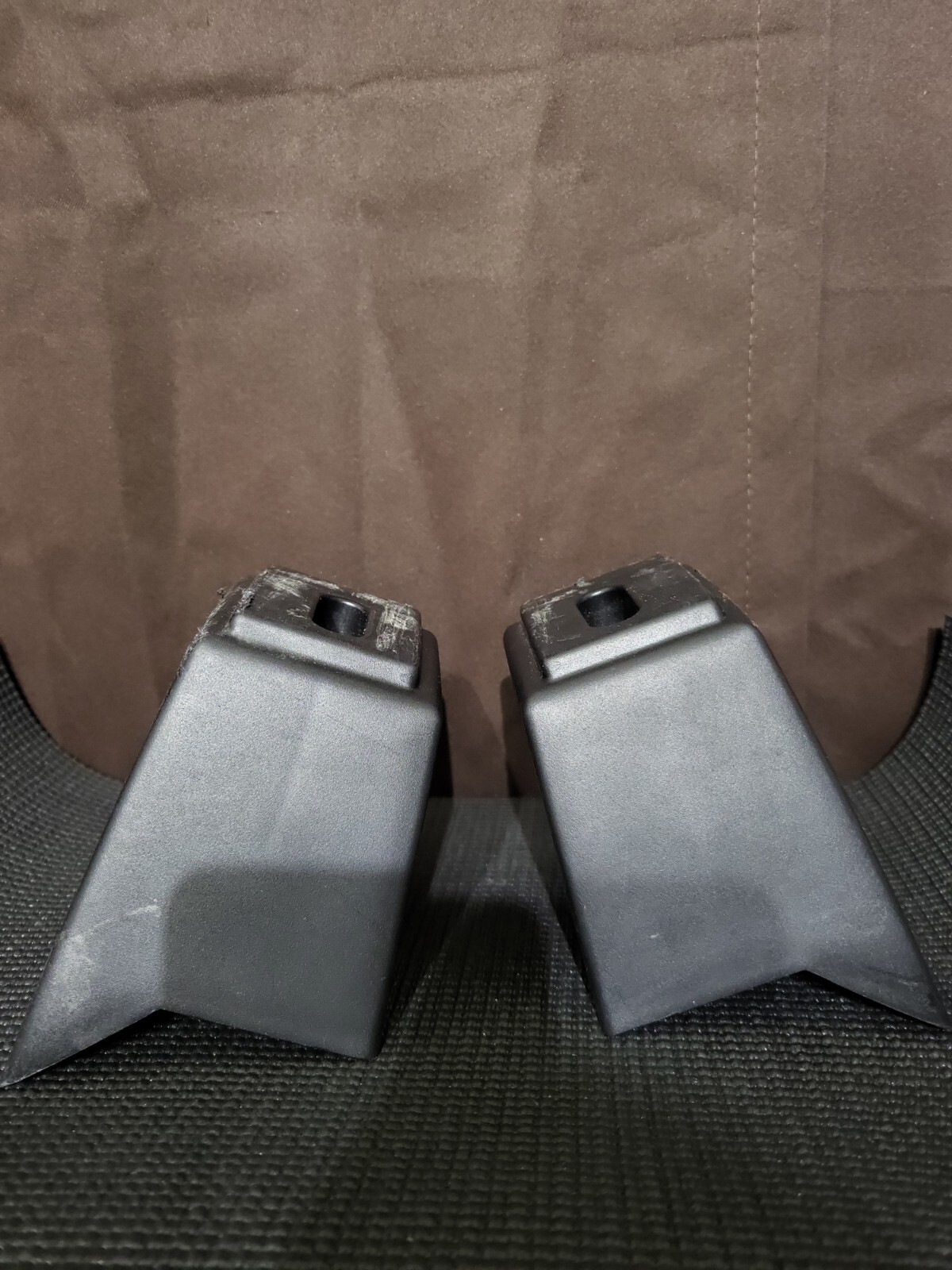 Proform XP 542e Treadmill Rear Feet Levelers