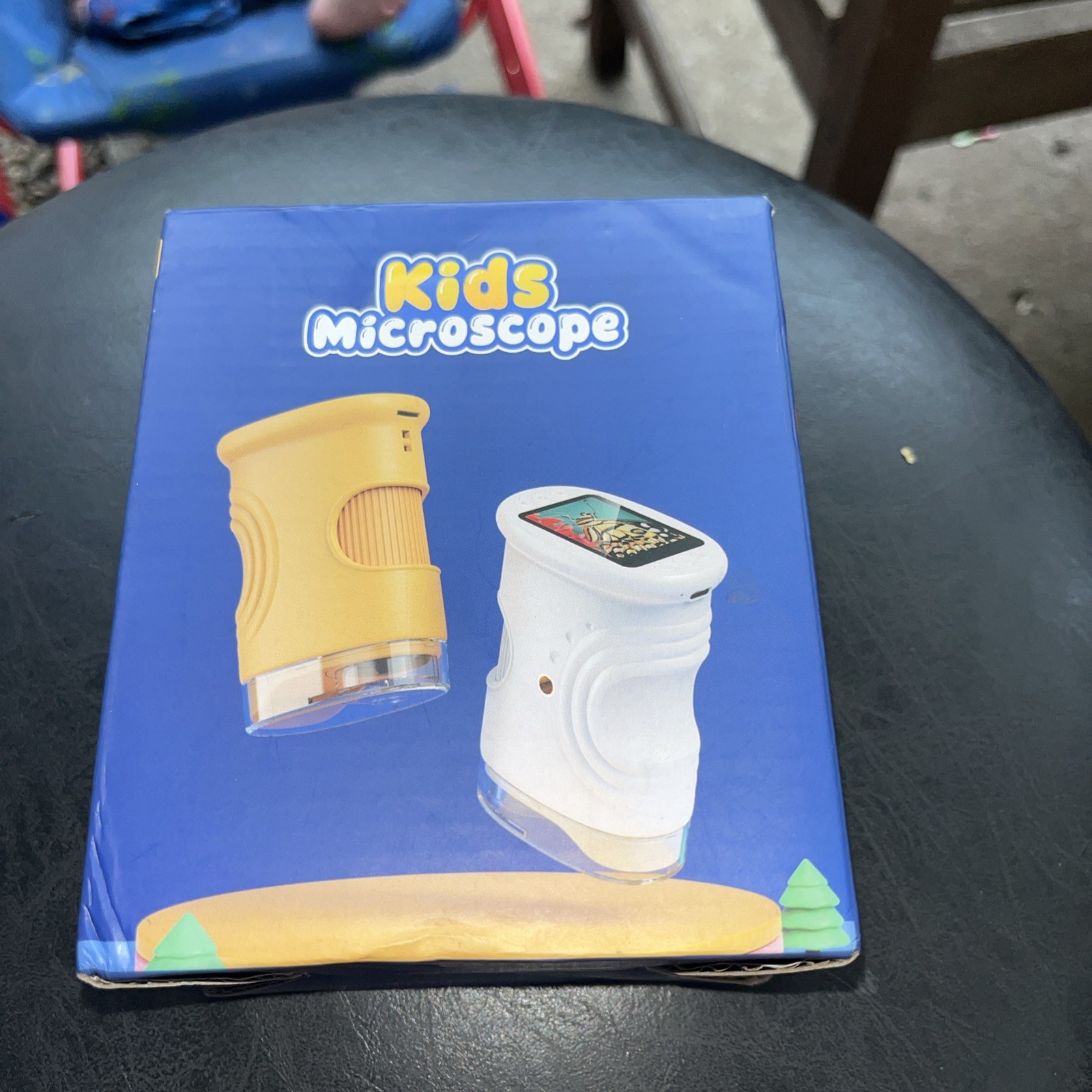 2.4 Inch Screen Pocket Kids Microscope (1000X Magnification Handheld Microscope)