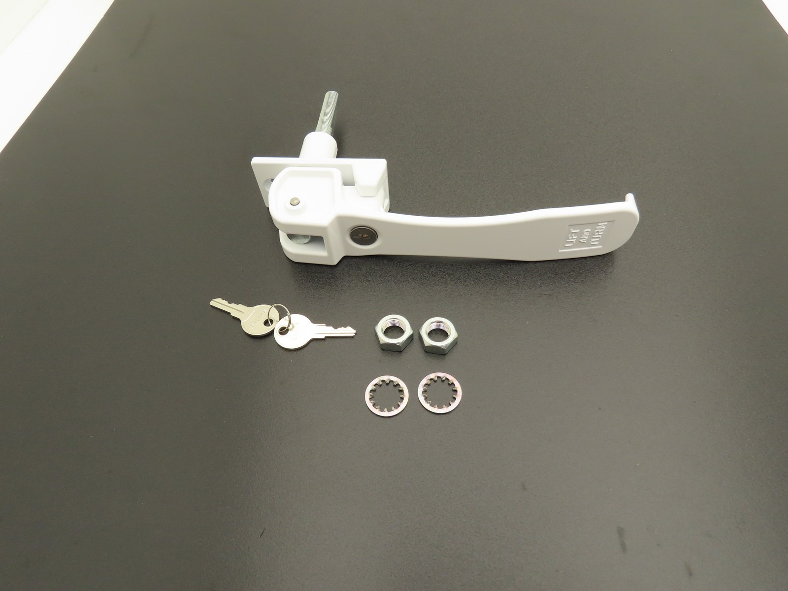 Southco 62-99-1067-02-LS04 Lift & Turn Locking RV Marine Latch 8" Handle White