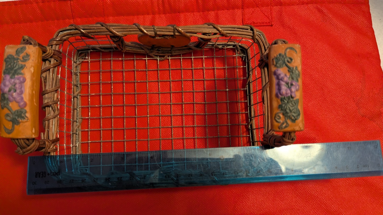 Vintage Rustic Vineyard-Style Serving Basket