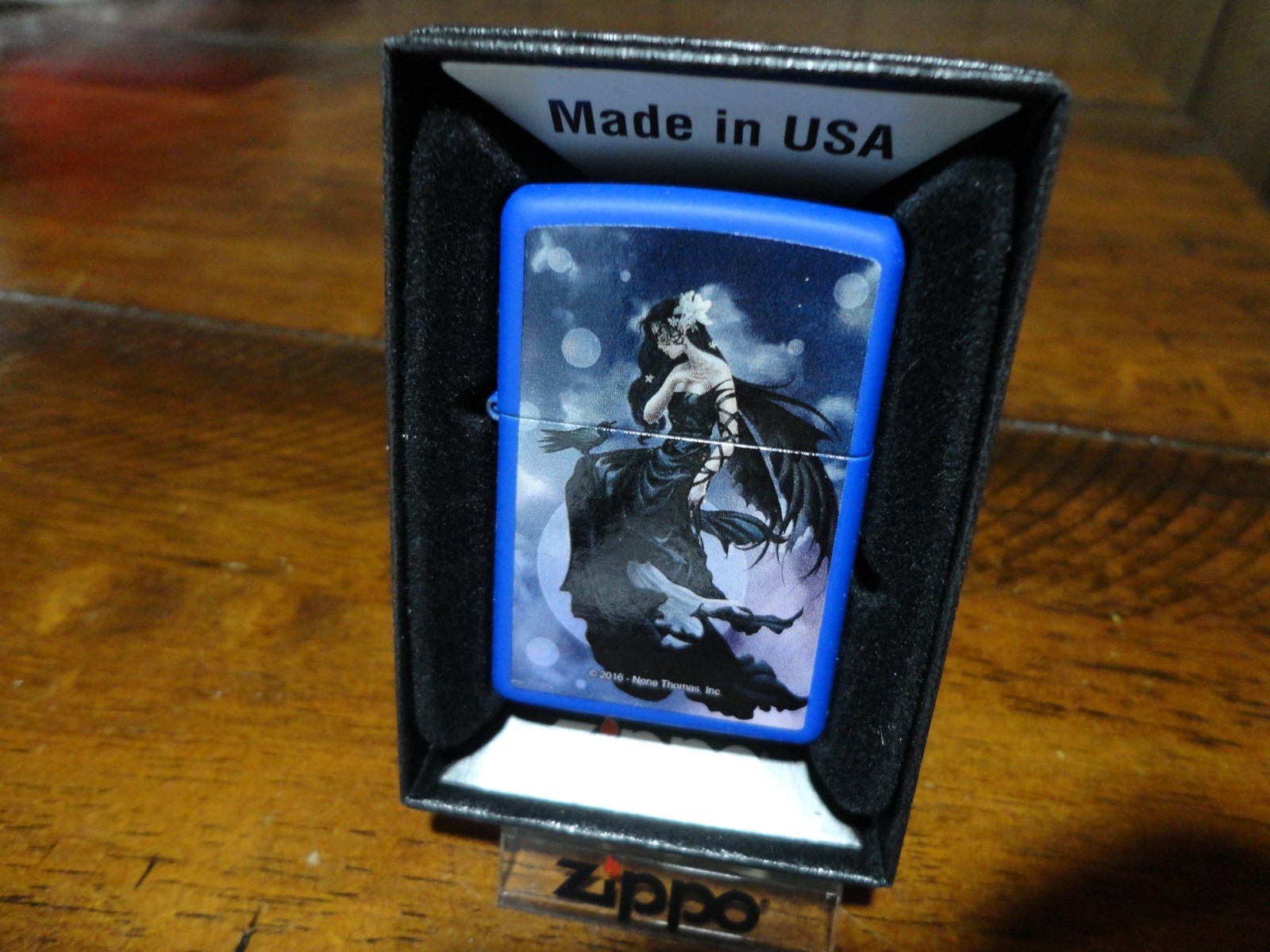 DARK SKIES NENE THOMAS PINUP GIRL FANTASY ART ZIPPO LIGHTER MINT IN BOX