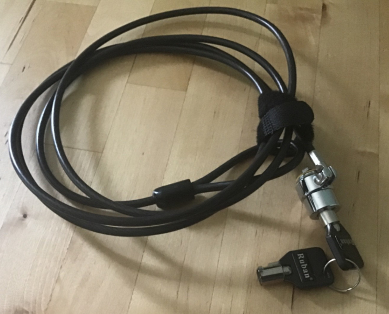 Laptop Lock, Ruban  Cable, with Keys and 6 ft long cable