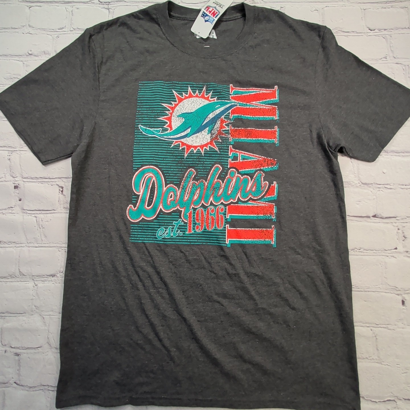 NEW Mens Large Majestic CSA NFL Miami Dolphins T-Shirt SS Print Classic Fit Tee