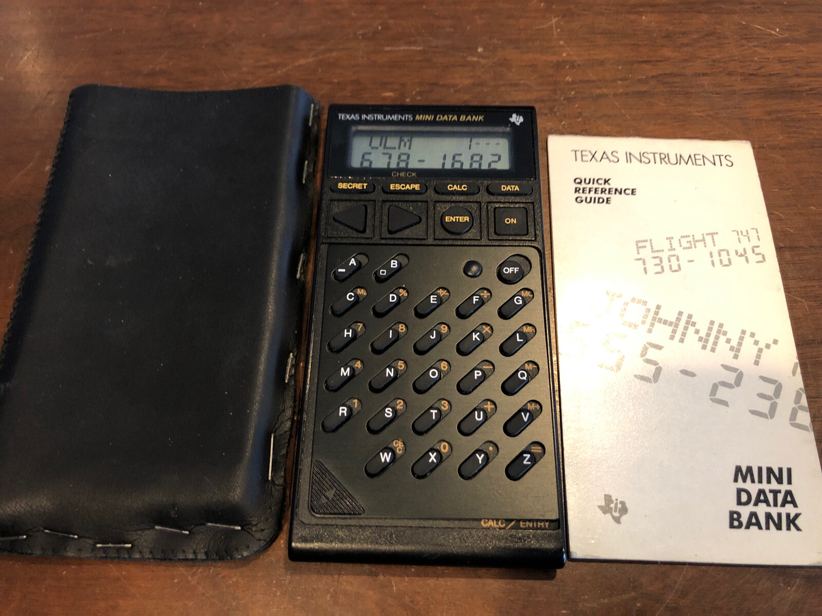 TEXAS INSTRUMENTS MINI DATA BANK & CALCULATOR tested new batteries included
