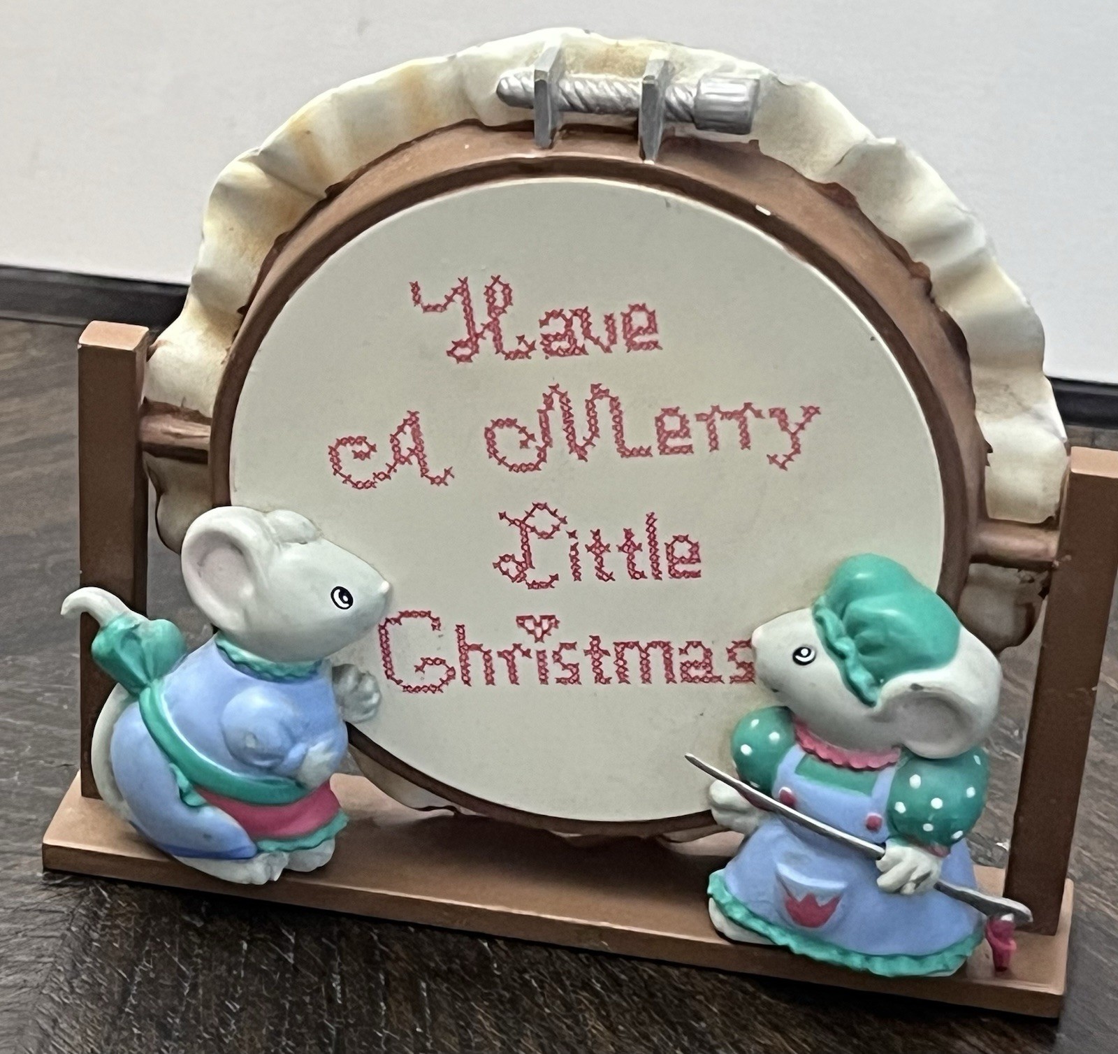 House Of Lloyd 1995 Merry Christmas Night Light Mice W/ Crosstitch