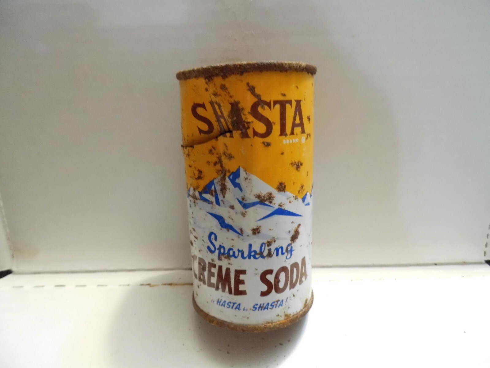 SHASTA SPARLING CREME F/T SODA CAN~SHASTA BEVERAGES,SAN FRANCISCO,CA.