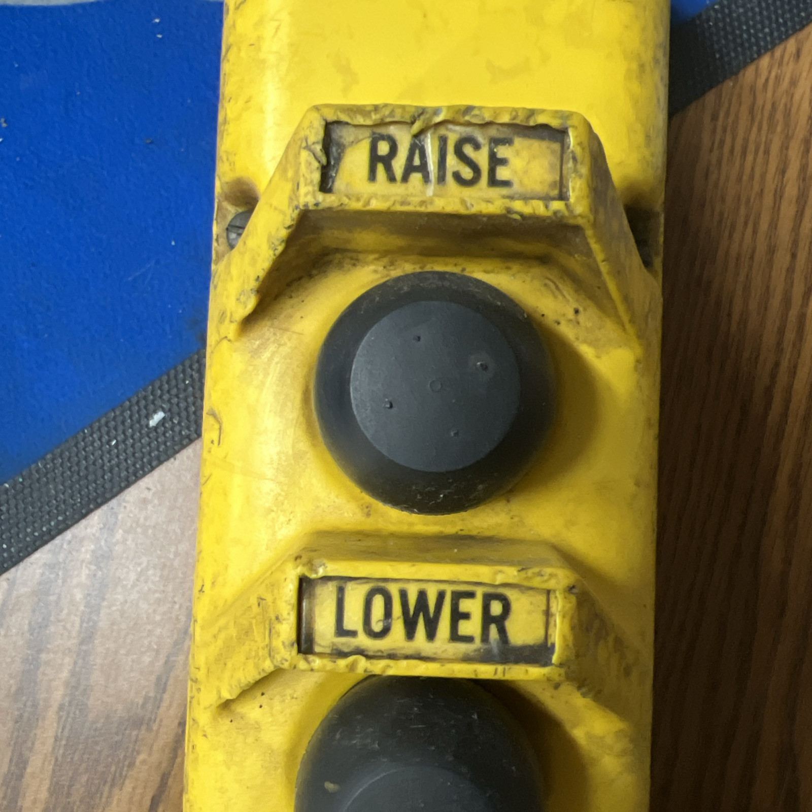 P&H HARNISCHFEGER BULLETIN 596 NEMA 3R/4X 4 Pendant BUTTON CONTROL.