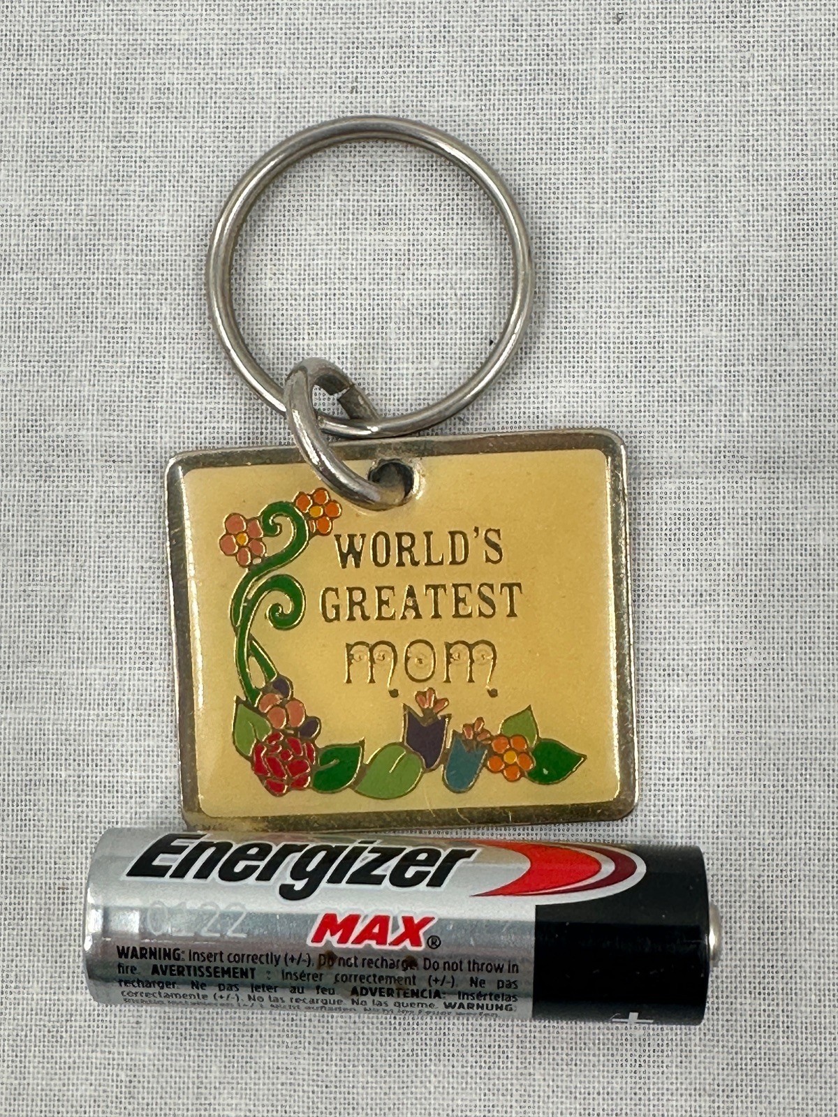 World’s Greatest Mom Small Key Chain Good Used Condition