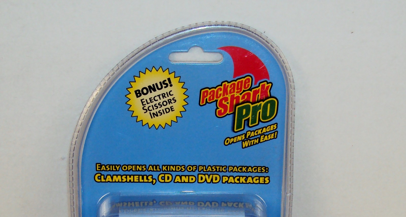 Package Shark Pro ~ Open Plastic Retail Clamshells, With Bonus Electric Scissors