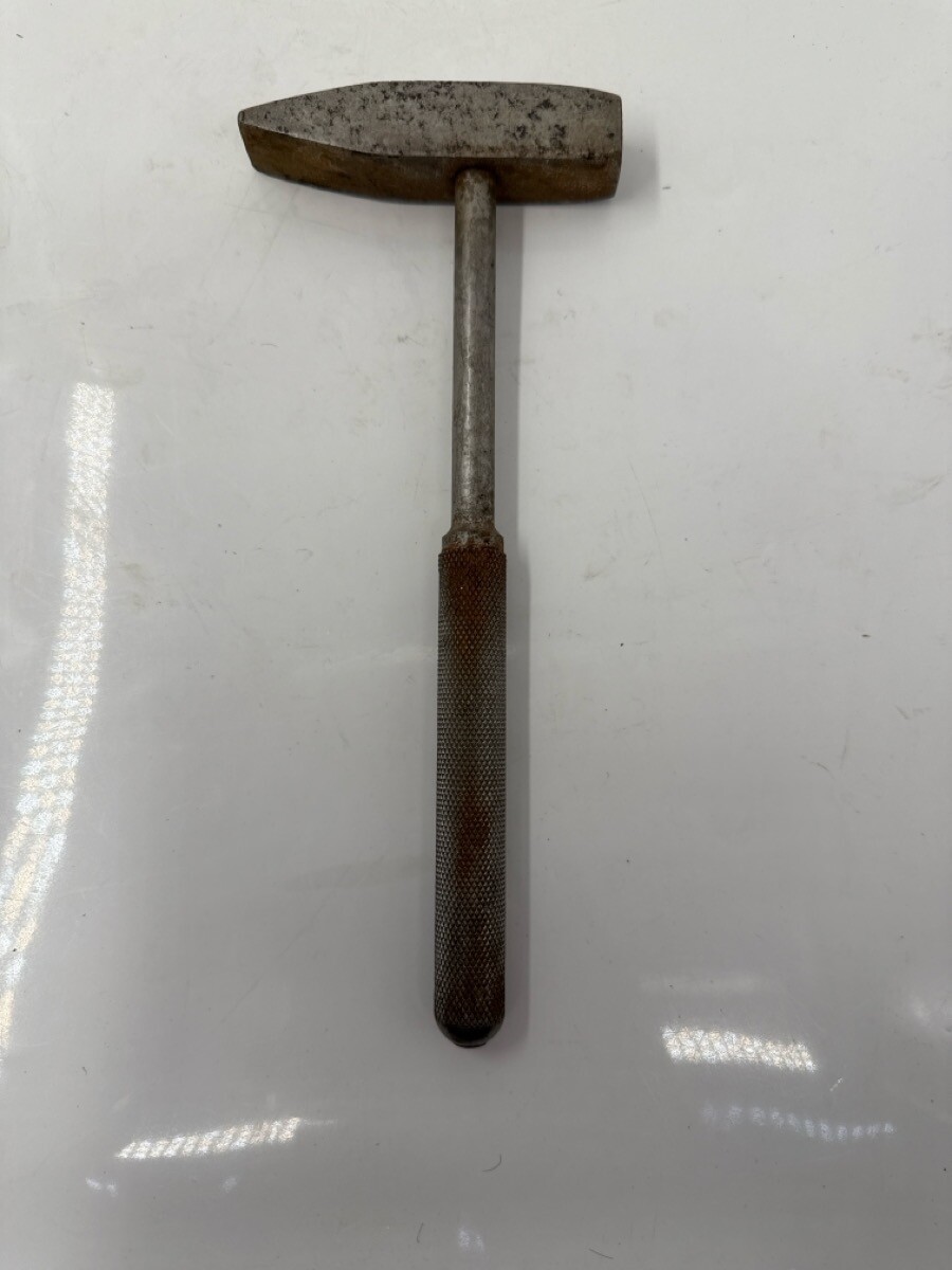 1960S METAL CROSS PEEN HAMMER (MI1071773)