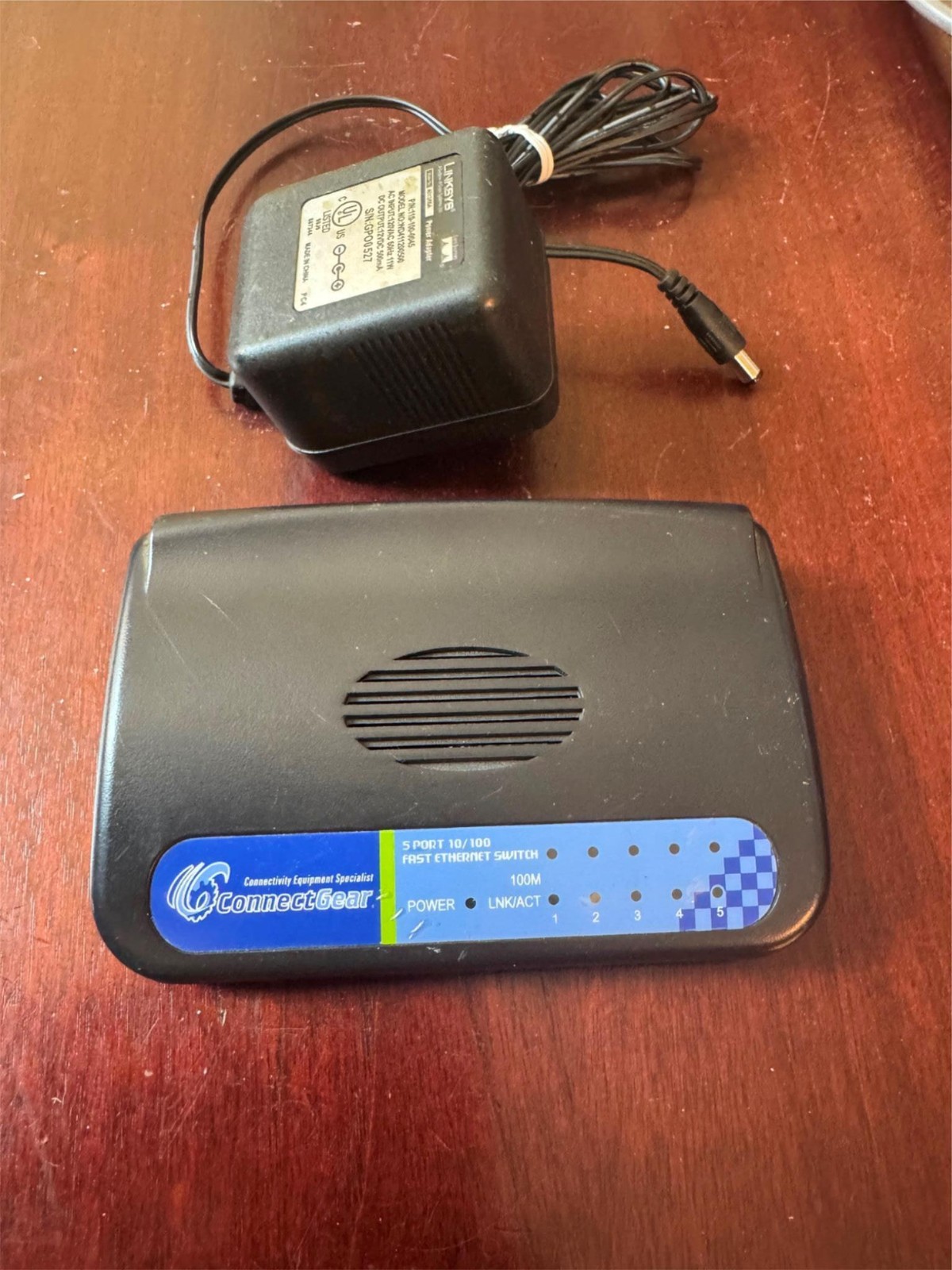 Switch, 10/100, 5-Port, Autosensing, Desktop, Plastic, Connectgear
