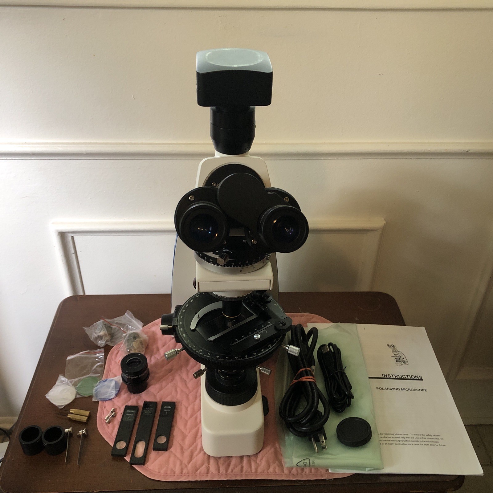 Simtrum Polarizing Microscope 203i Trinocular Camera/Bertrand/4-10-40-60 Extras!