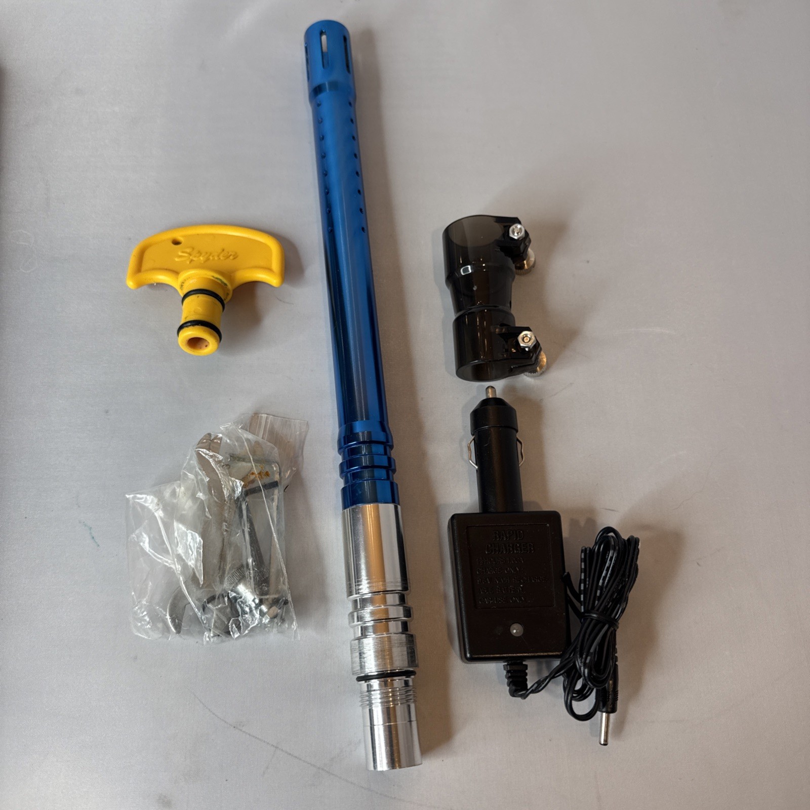 Spyder AMG Classic E Paintball Marker w/Case Blue Untested VTG Kingman