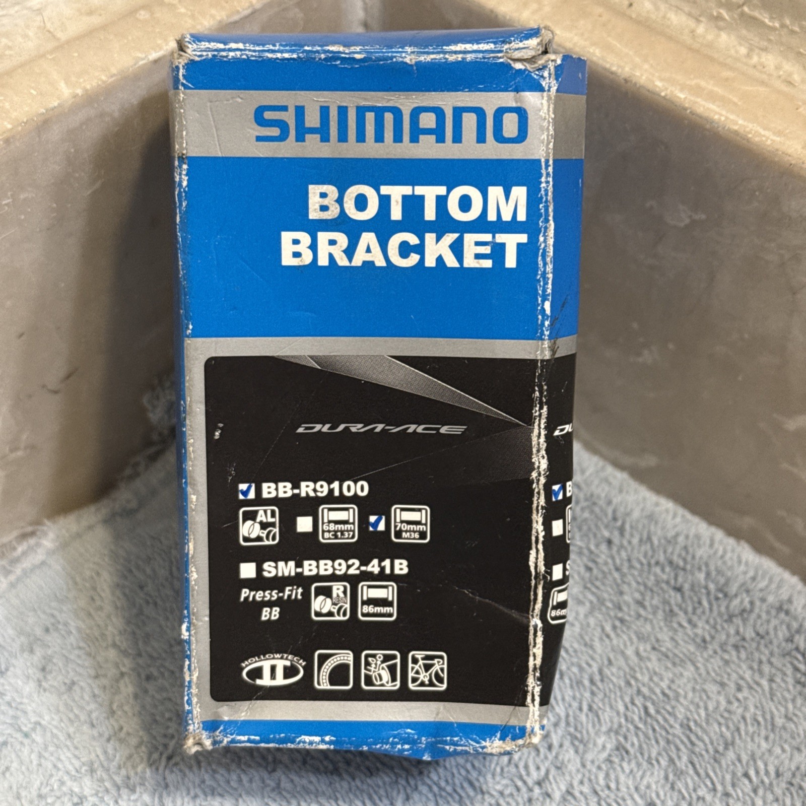SHIMANO DURA-ACE Hollowtech II Bottom Bracket Italian  Thread BB-R9100 [gij]