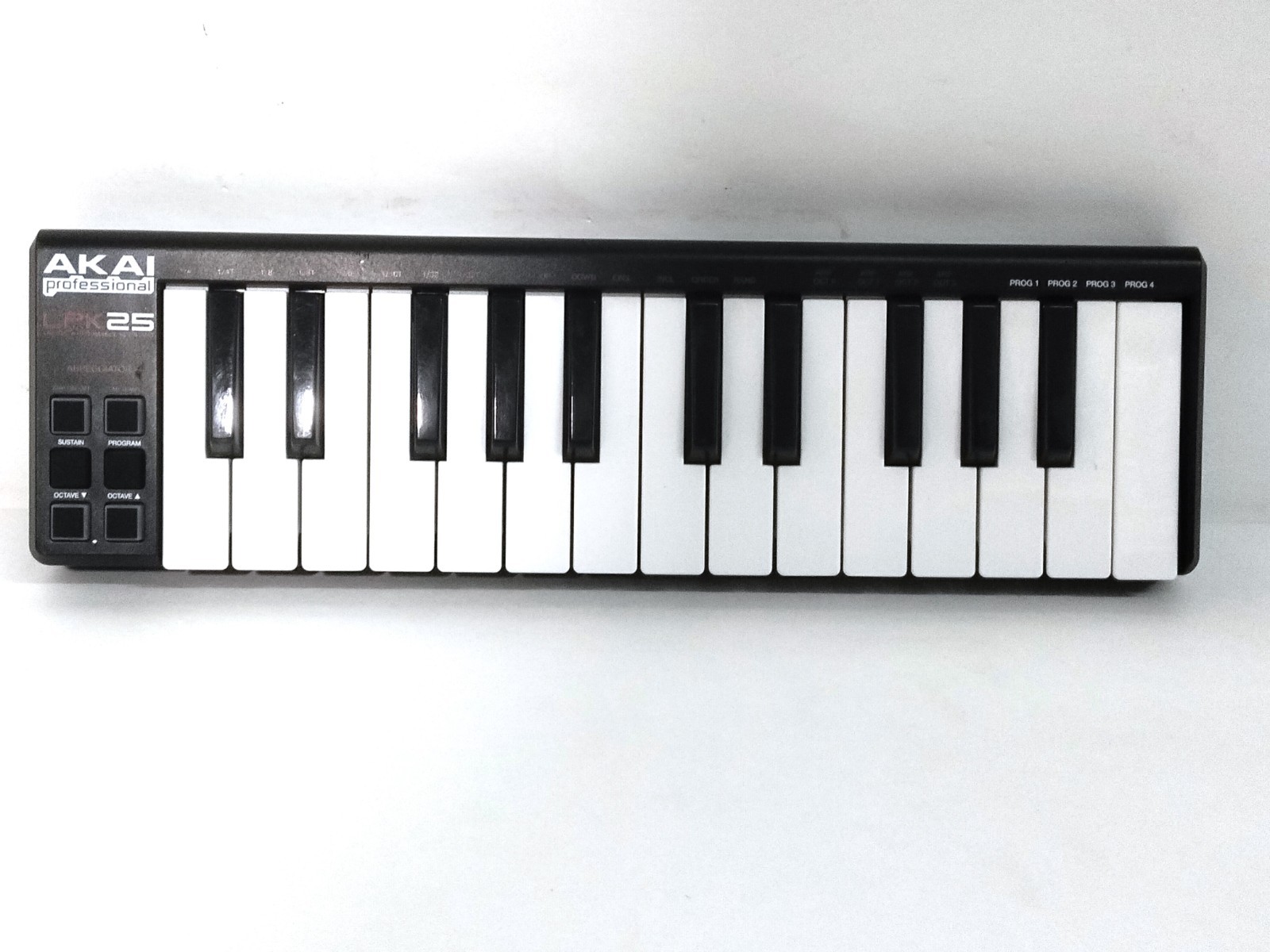 Akai Professional LPK25 Compact Keyboard Pad Controller 25-Key Tested Working