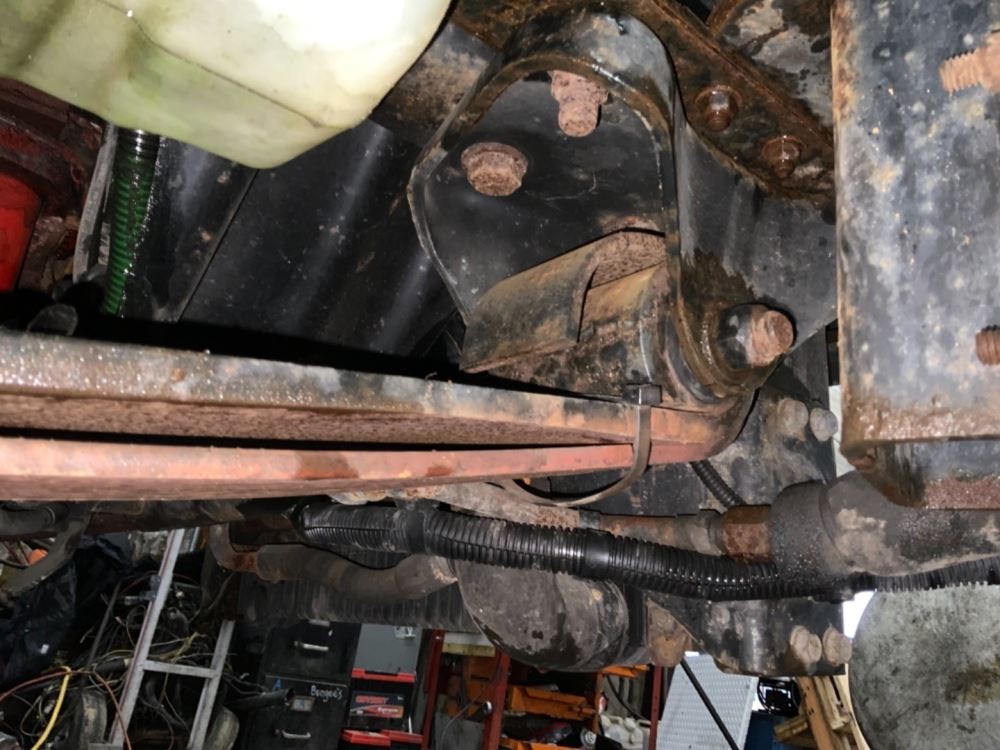 Front Leaf & Springs N/A Used P-21094