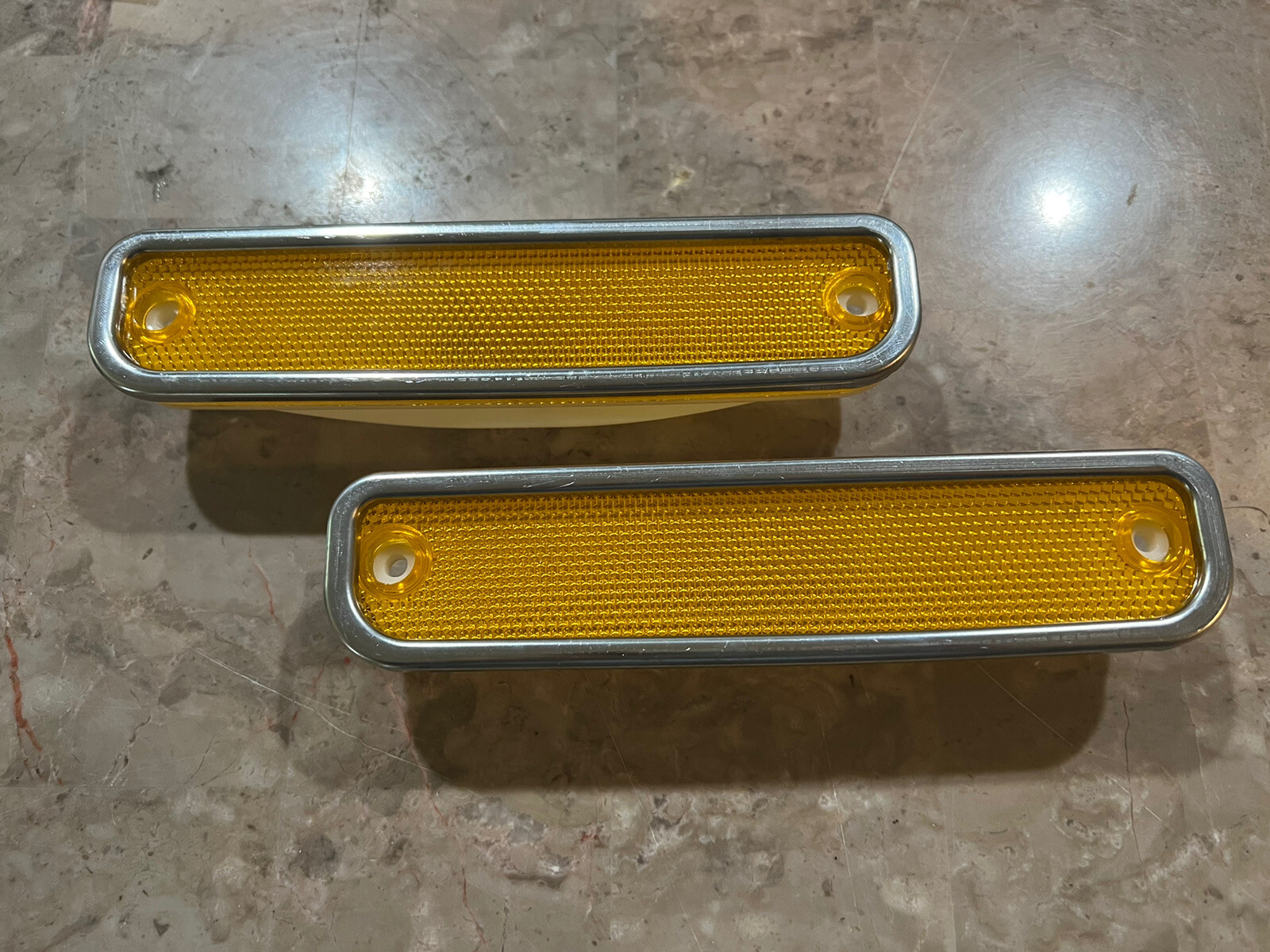 1973-1980 Chevrolet&GMC Truck Front Amber Side Marker Lights with trim Lens Pair