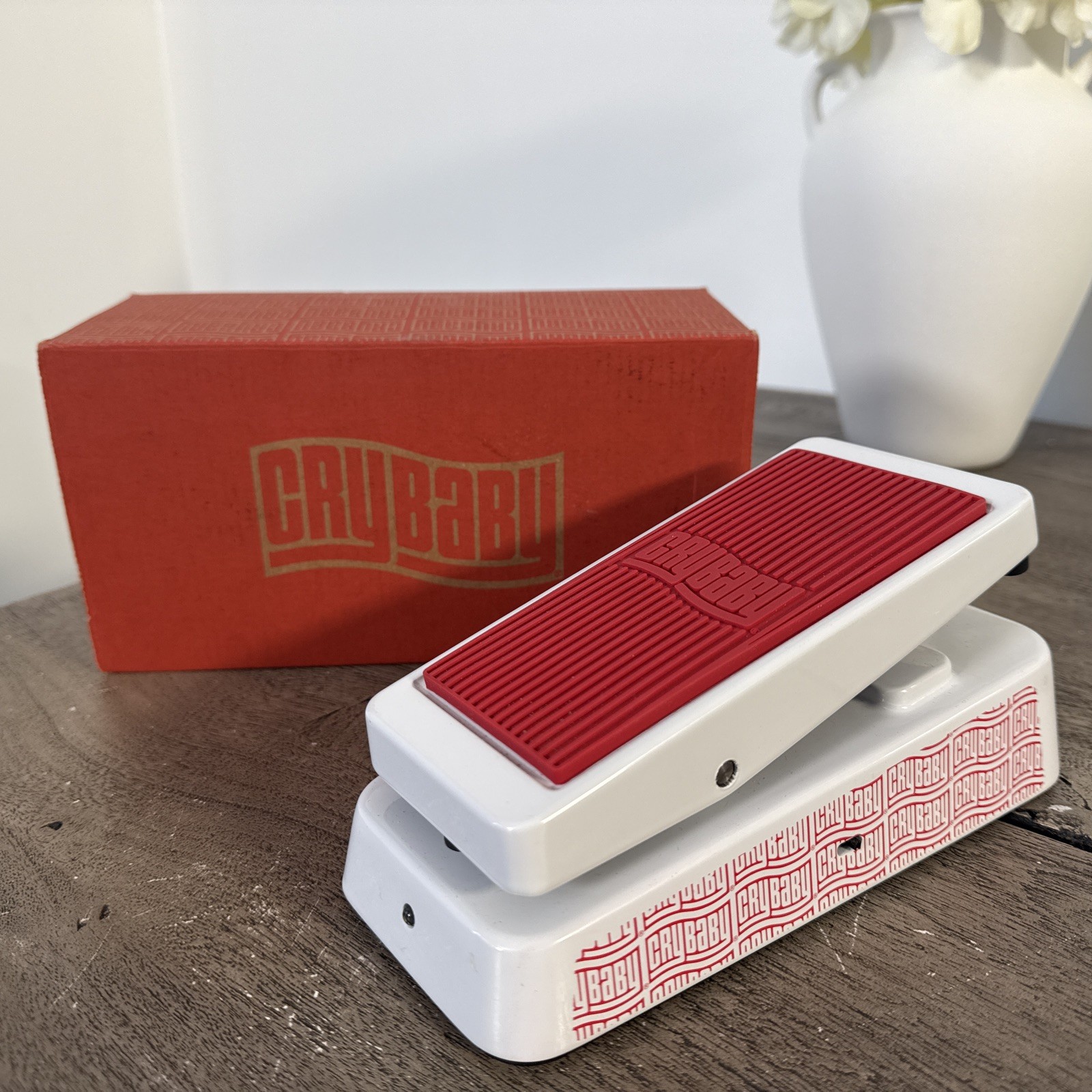 Jim Dunlop Cry Baby Junior Limited Special Edition Guitar Effect Wah Pedal White