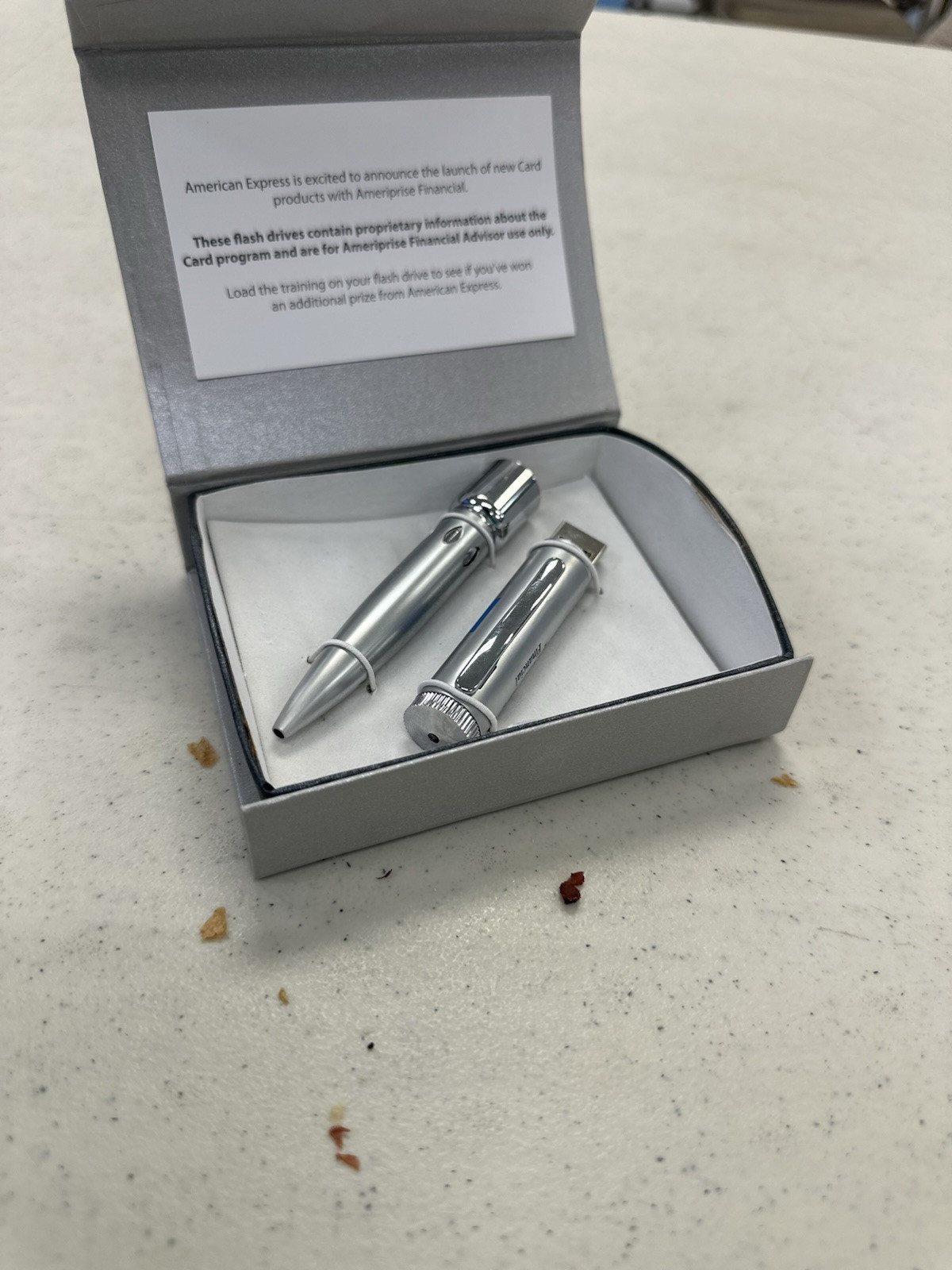 Pen with built in Flash Drive
