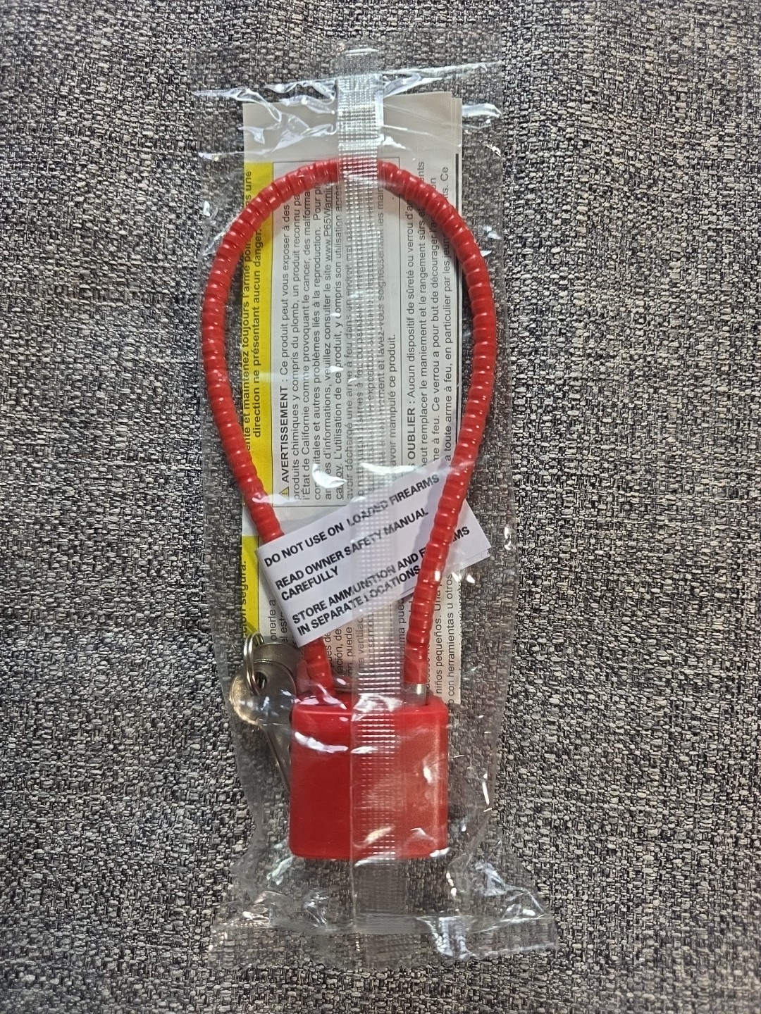 Regal Red R11SC3 Cable Gun Lock w/2 Keys New in Package