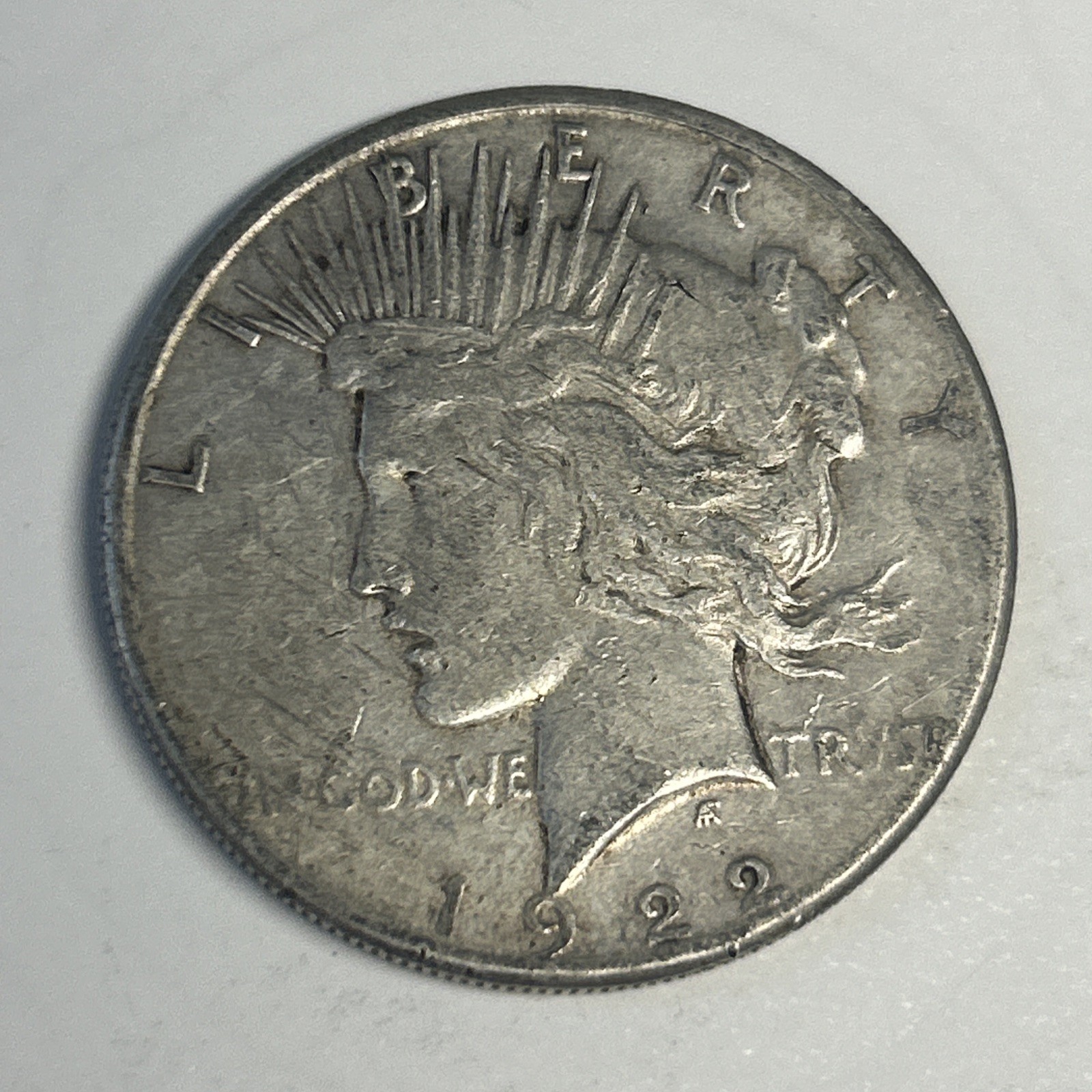 1922 S Silver Peace Dollar Good Condition