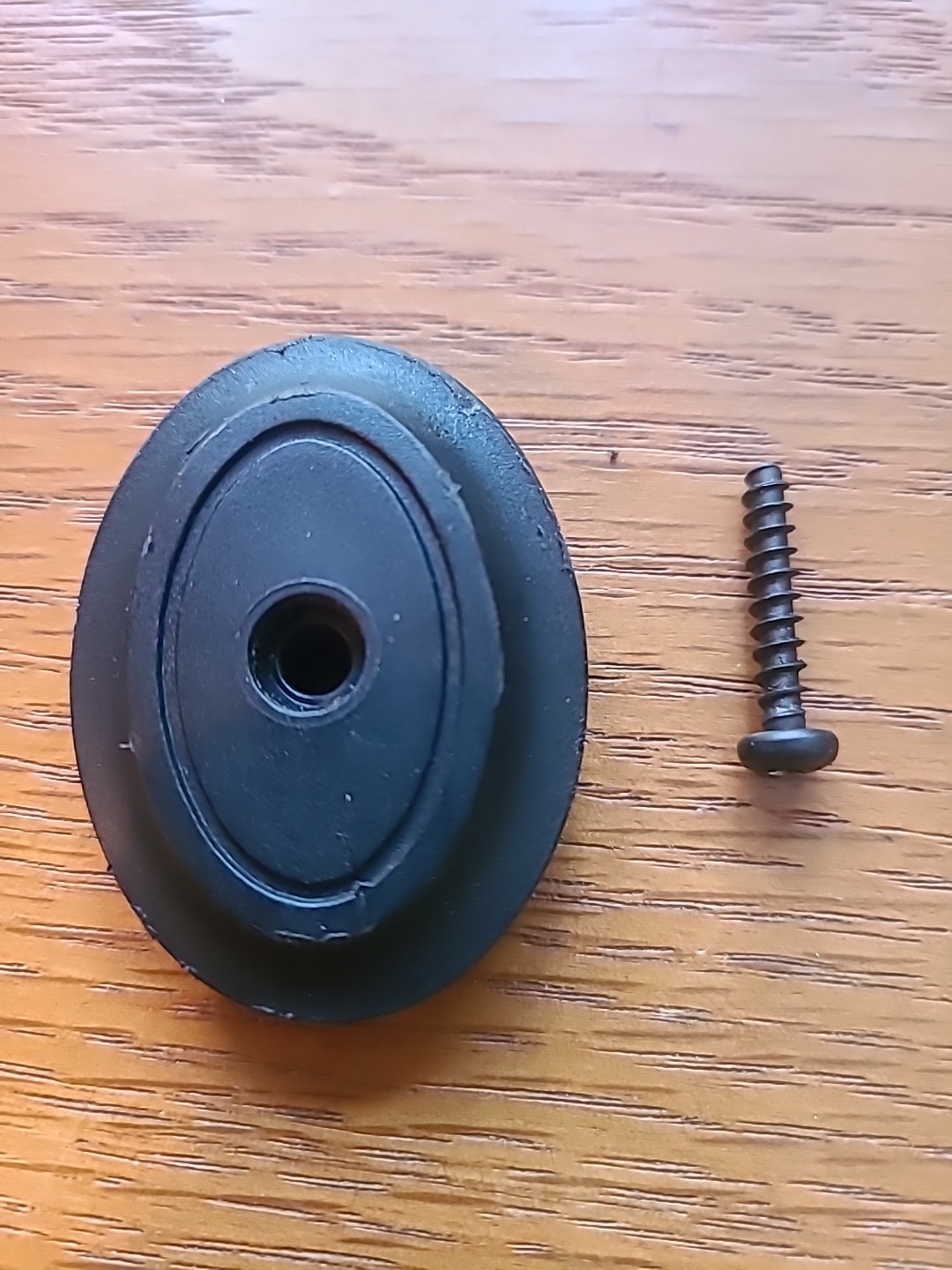 Traditions Sporter Mag 209 Inline Muzzleloader Stock Grip Cap With Screw