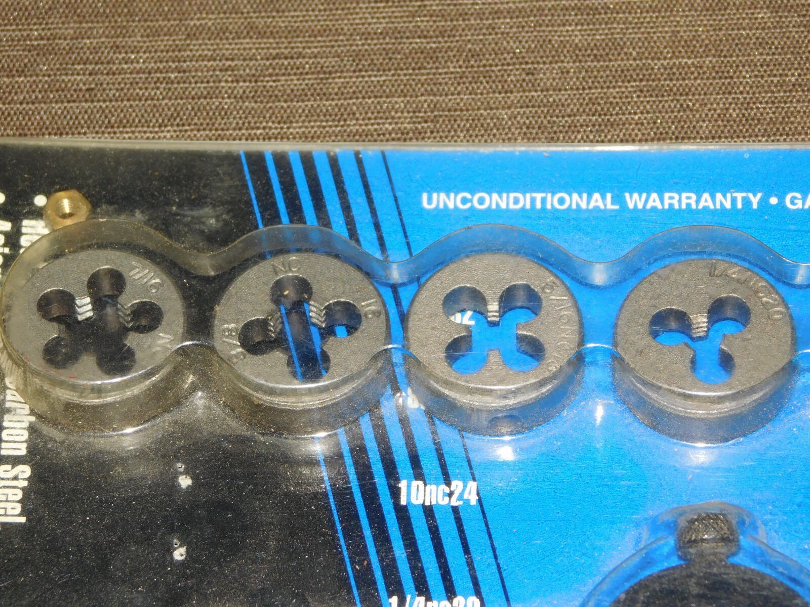 TOOL CACHE 8PC 8 PIECE DIE SET NEW IN PACKAGE