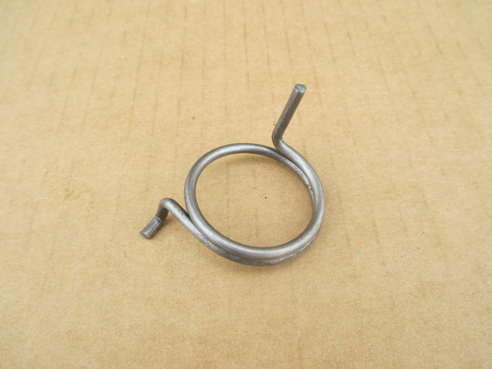 BRAKE LOCK SPRING FOR MASSEY FERGUSON MF 235 ORCHARD 245 255 265 275 285 30