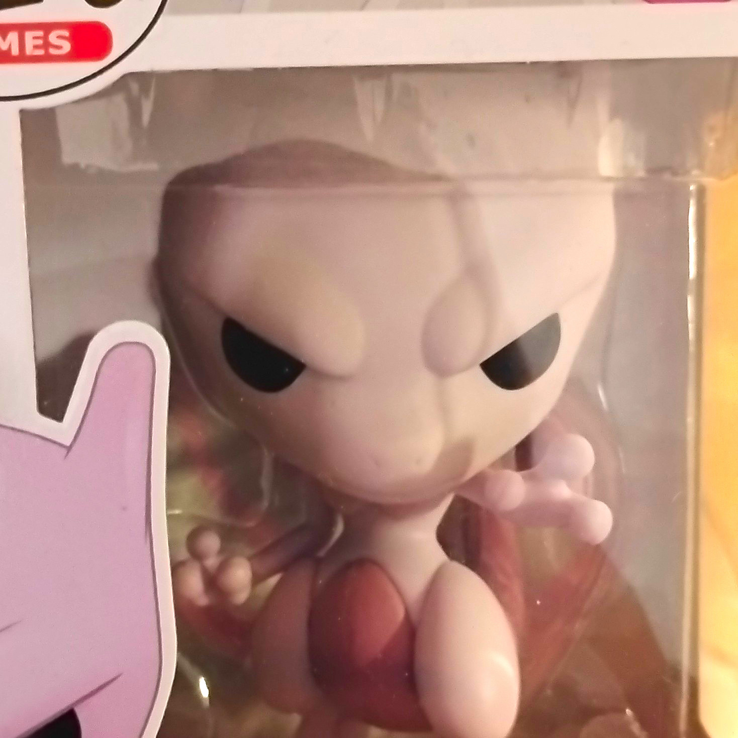 Funko Pop! Games Pokémon Mewtwo #581 Vinyl Figure Collectible