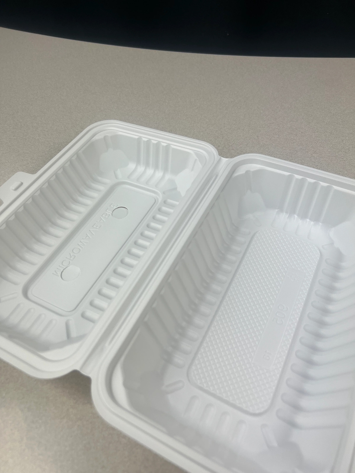 Eco MFPP Center Slide, Clamshell Container, 9" x 5" (200pcs)