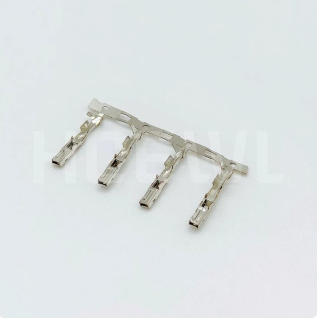 100PCS NEW Connector 8240-0215 connector terminal #L471Z LZ