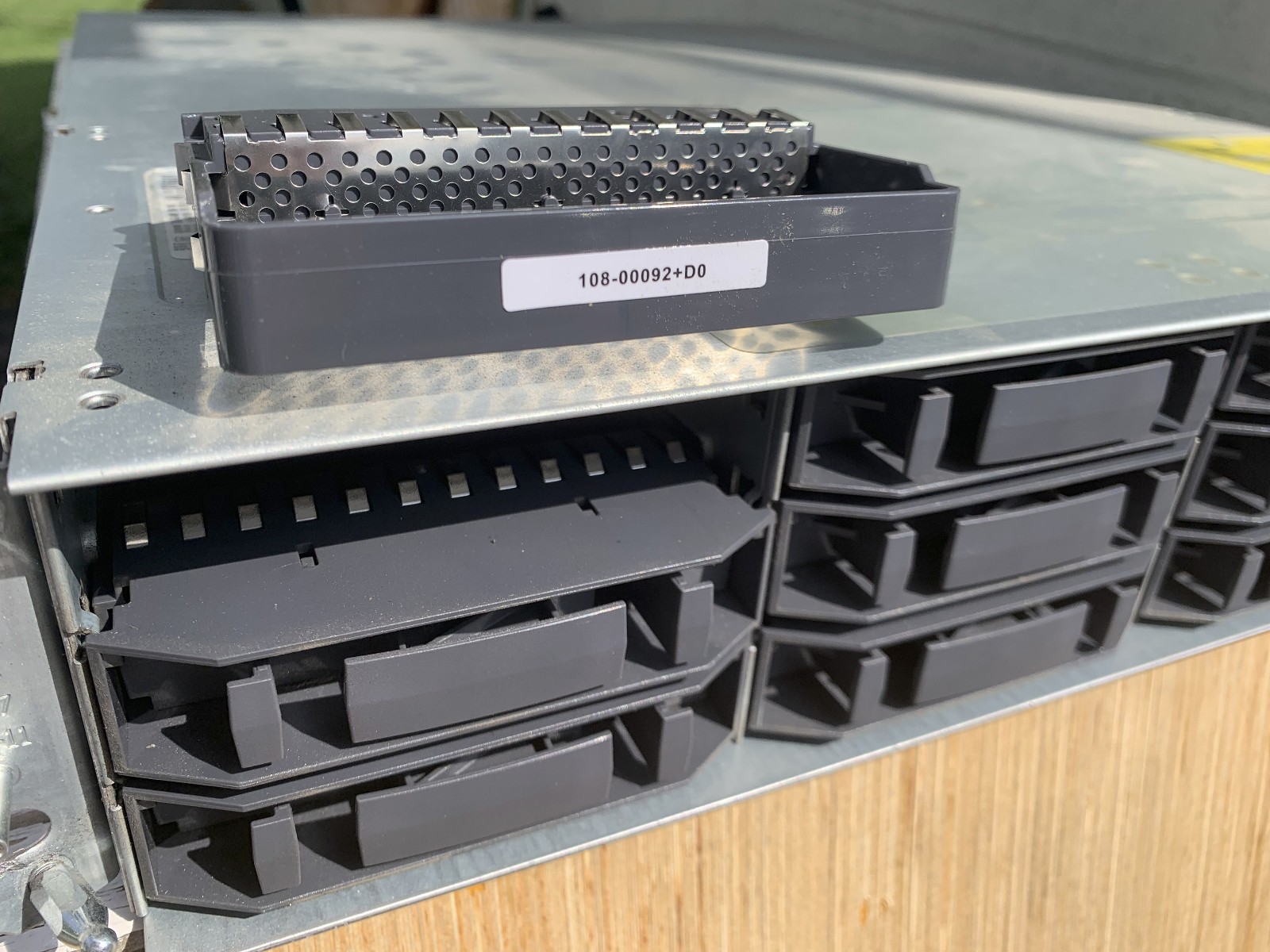 NetApp NAF-0602 Storage System 2X Controllers 2x PSU - No HDD