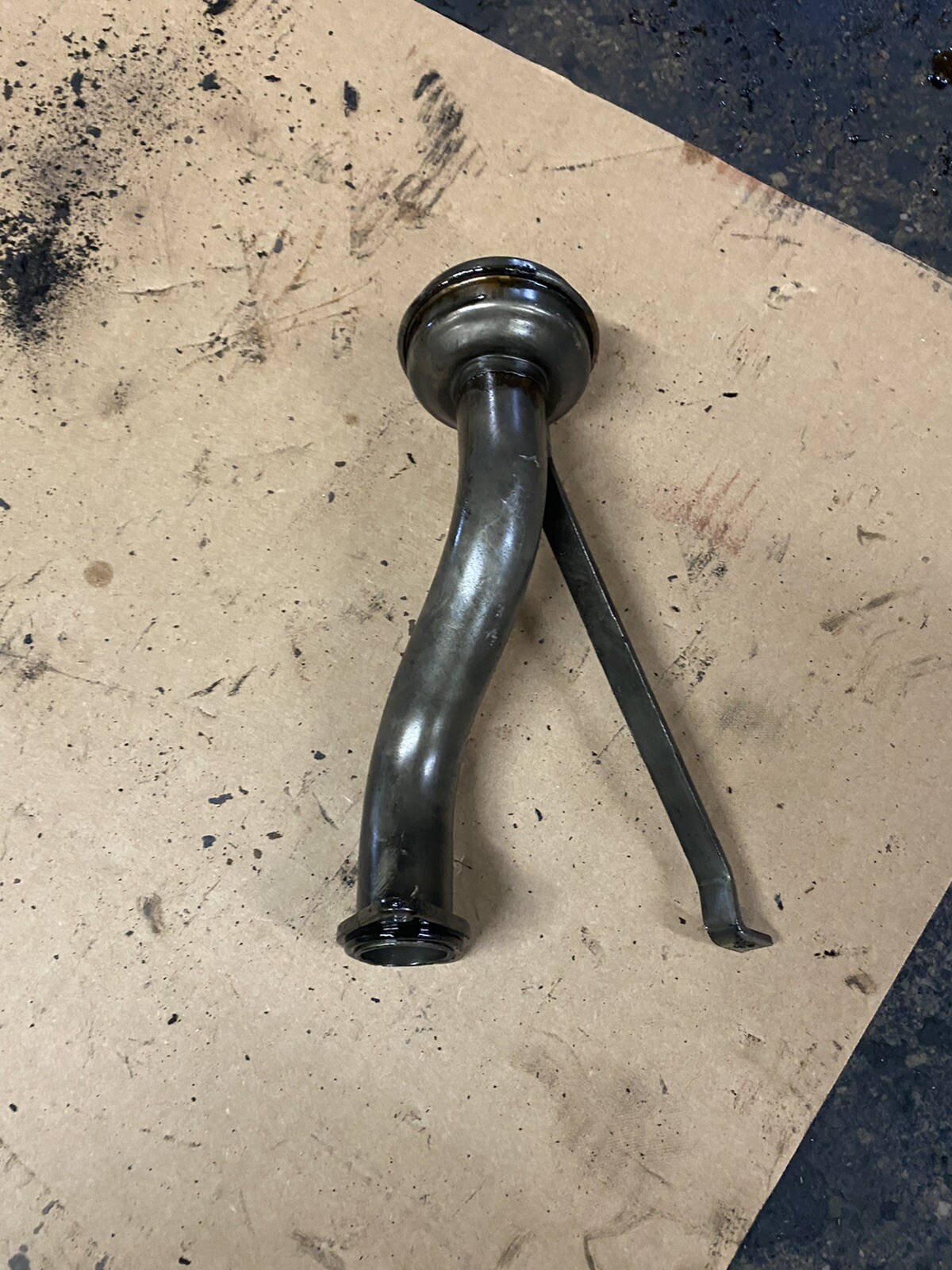 08-10 Maxxforce 7 Oil Pickup ML6E21-22