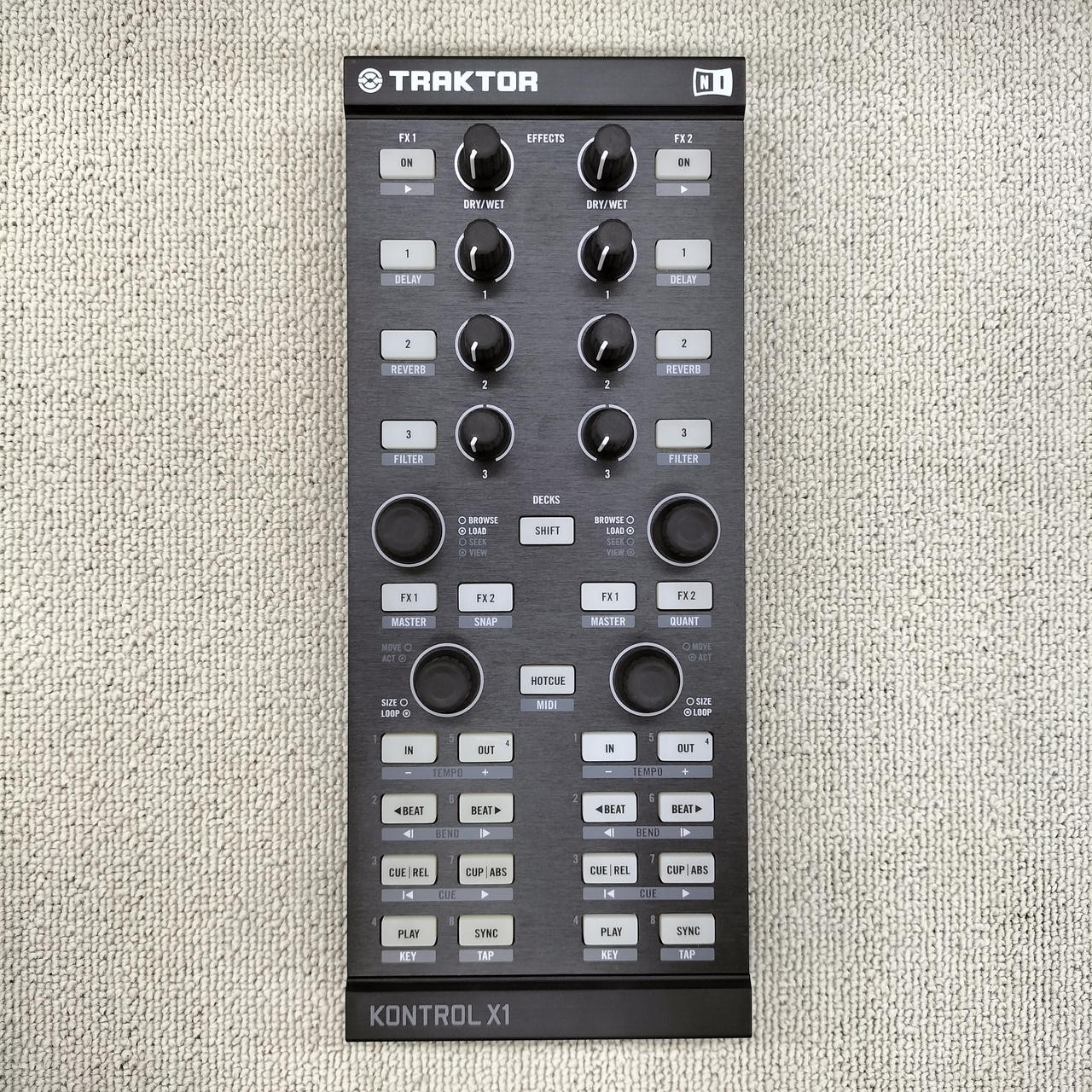 Native Instruments Traktor Kontrol X1 MK1 DJ MIDI Controller w/ Case & USB Cable
