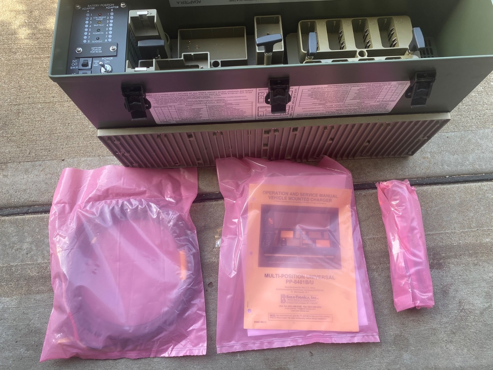 US Military Vehicle Bren-Tronics Battery Charger PP-8481 BTC70836 New in Box