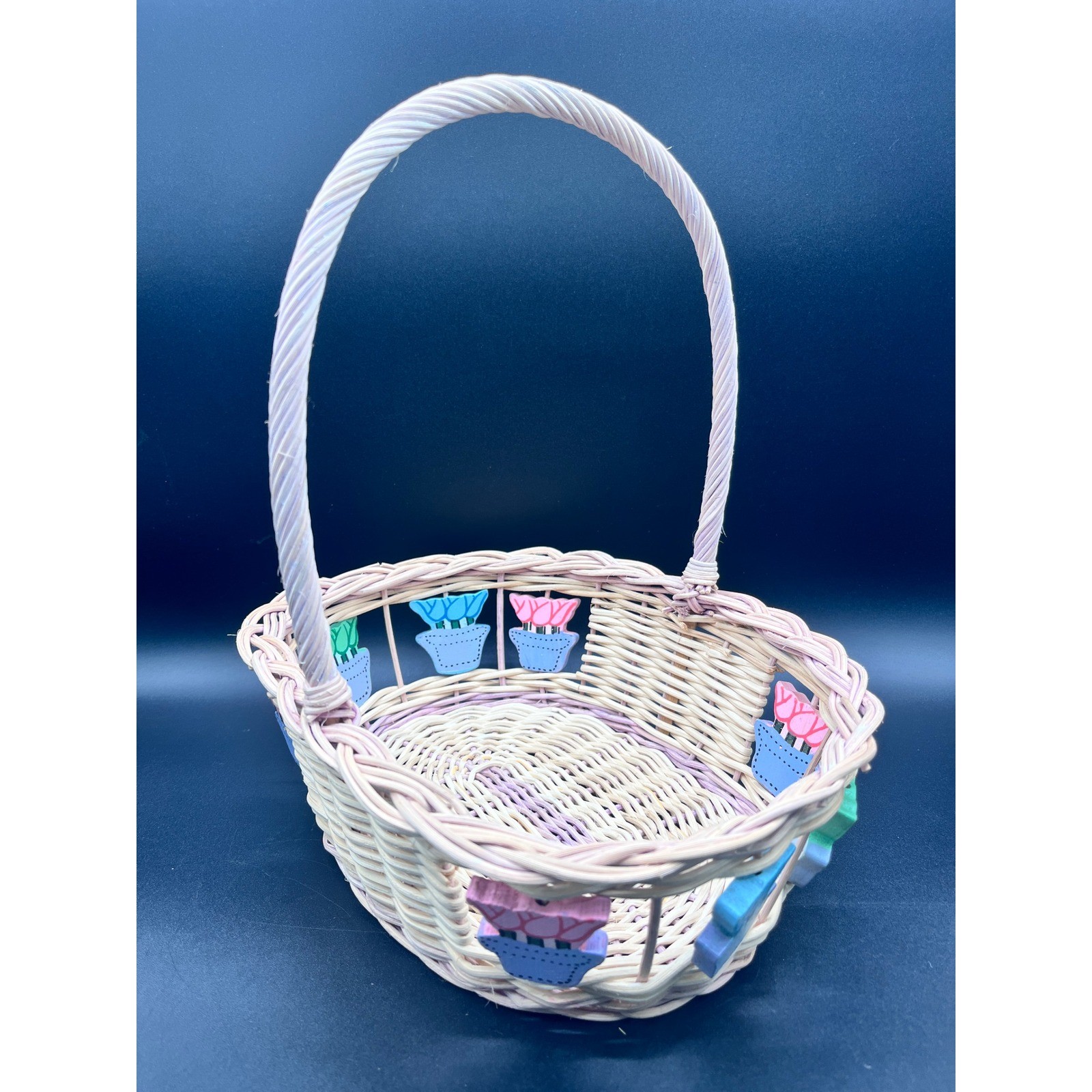 Vtg Pastel Woven Wicker Easter Basket Wooden Flower Pot Tulip Accents 11.5 x 10"
