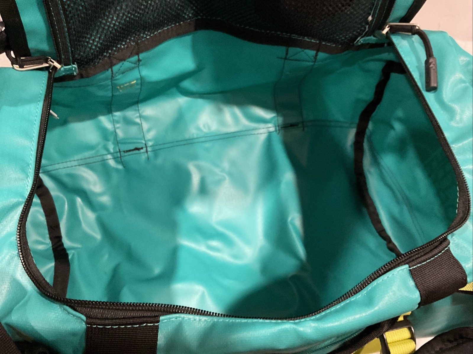 The North Face] Backpack BC Duffle S Black-green