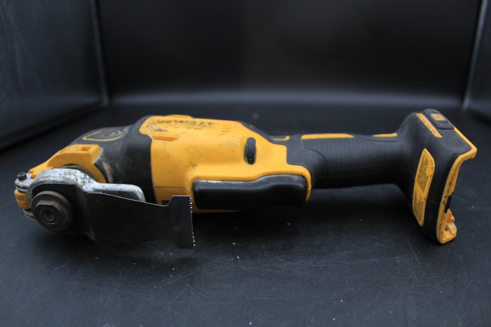 DEWALT DCS355 20V CORDLESS MULTI-TOOL