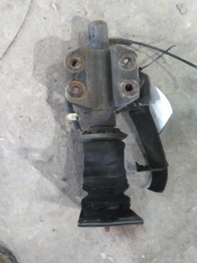 For 2017 INTERNATIONAL PROSTAR 122 CAB MOUNT,BRACKET Right , MN