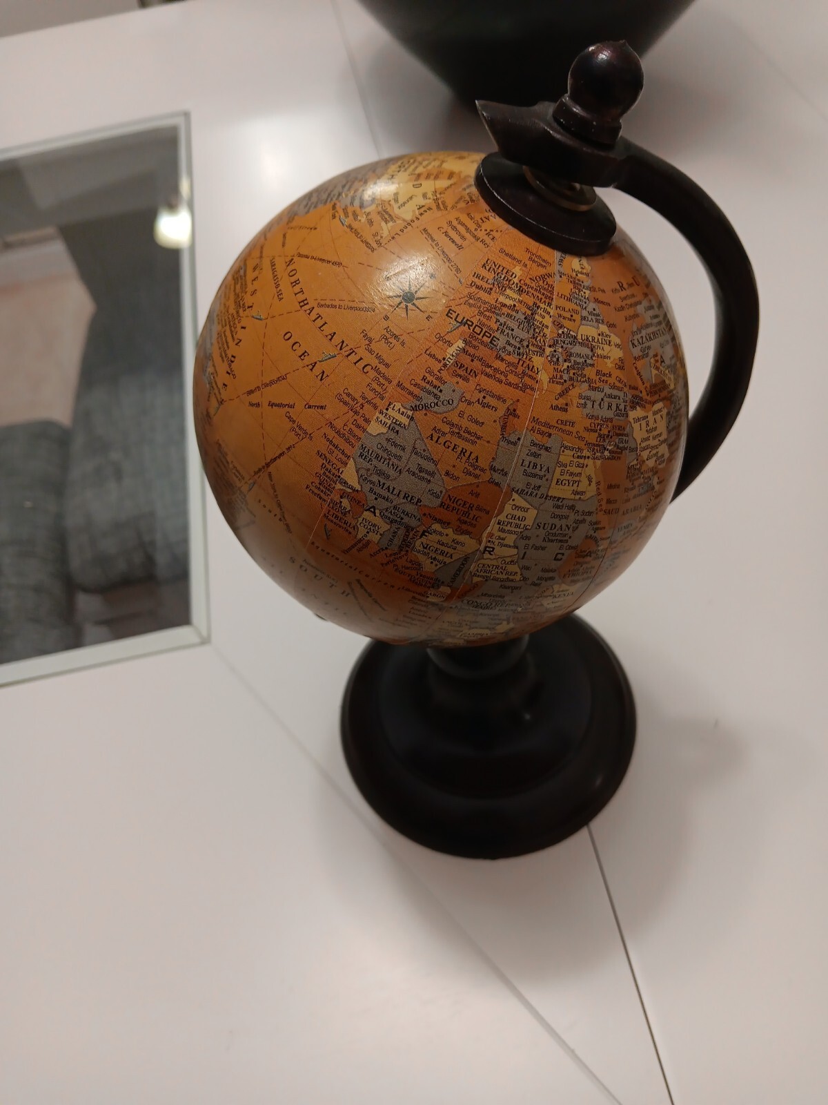 GLOBE GOVERNMENT INDIA SMALL 12.5 cm WORLD GLOBE SCALE 1:112,000,000 METAL STAND