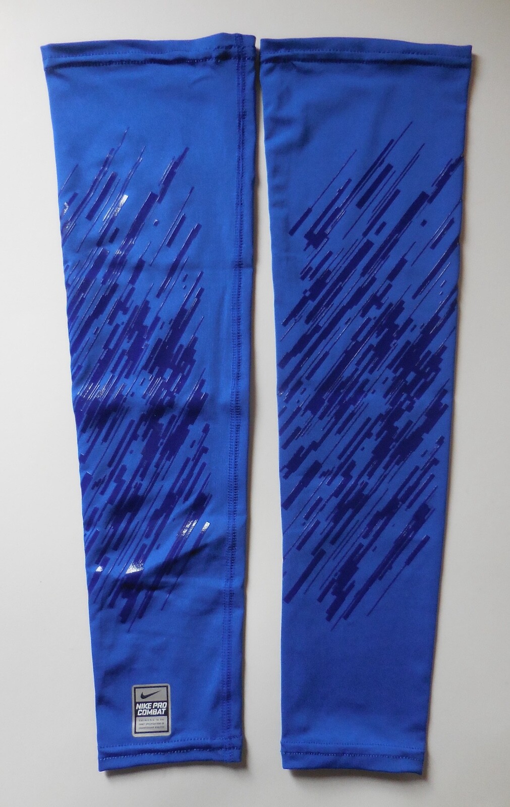 Nike Pro Combat Dri-Fit Arm Sleeves Adult Unisex Game Royal/White One Pair