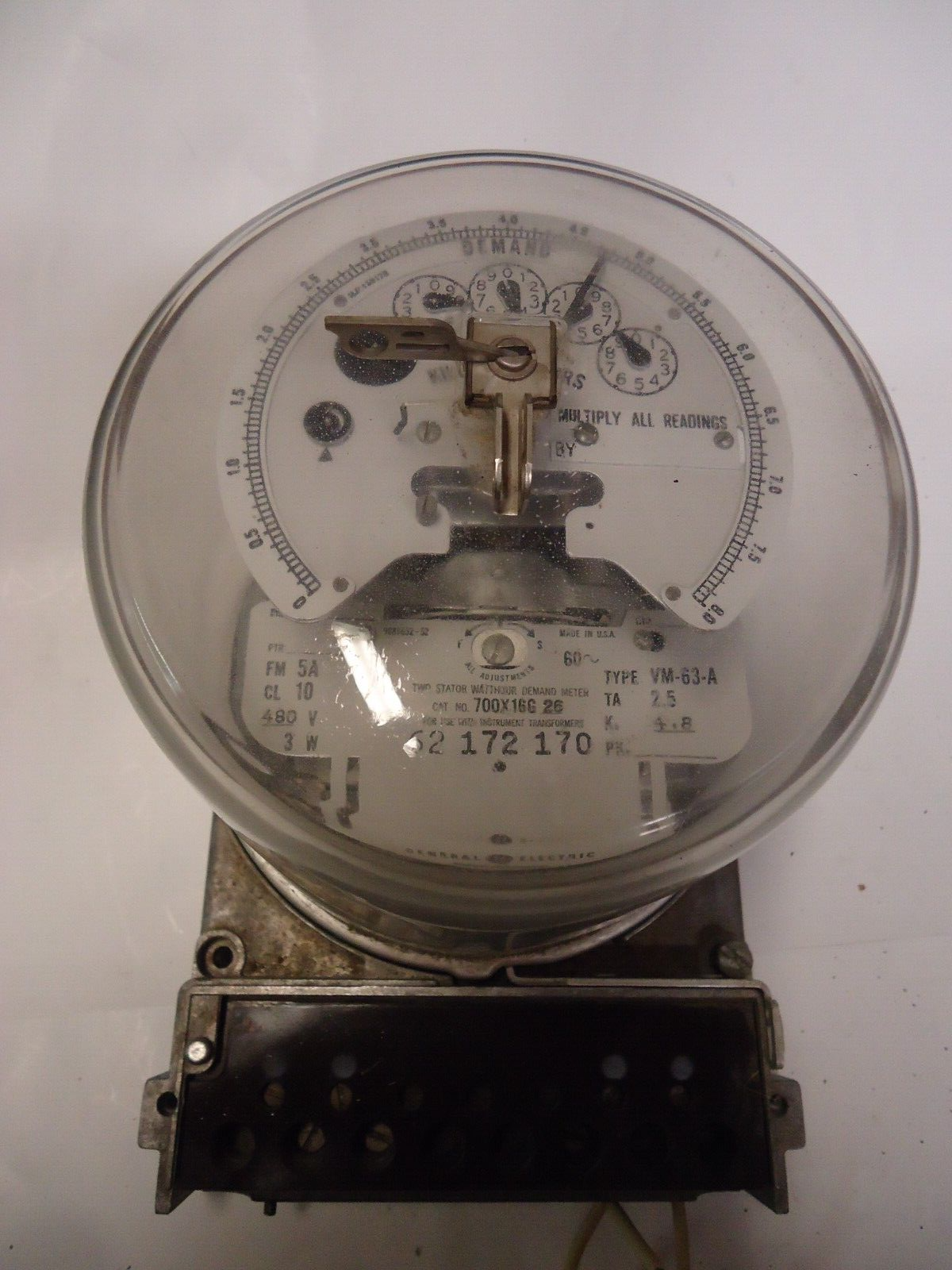 GENERAL ELECTRIC 700X16G26 TYPE VM-63-A KILOWATTHOURS METER