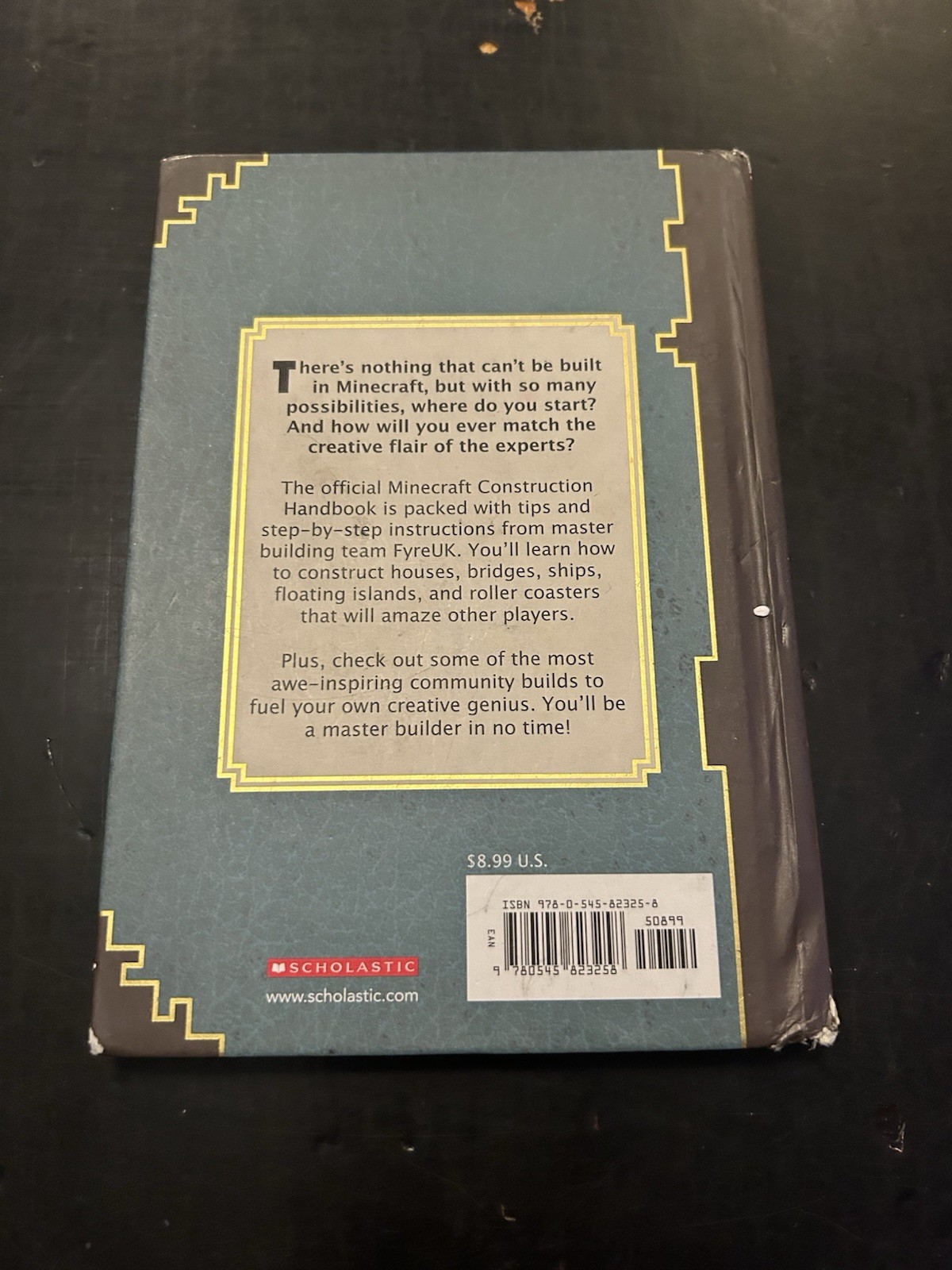 Scholastic Minecraft Illustrated Construction Handbook Official Strategy Guide