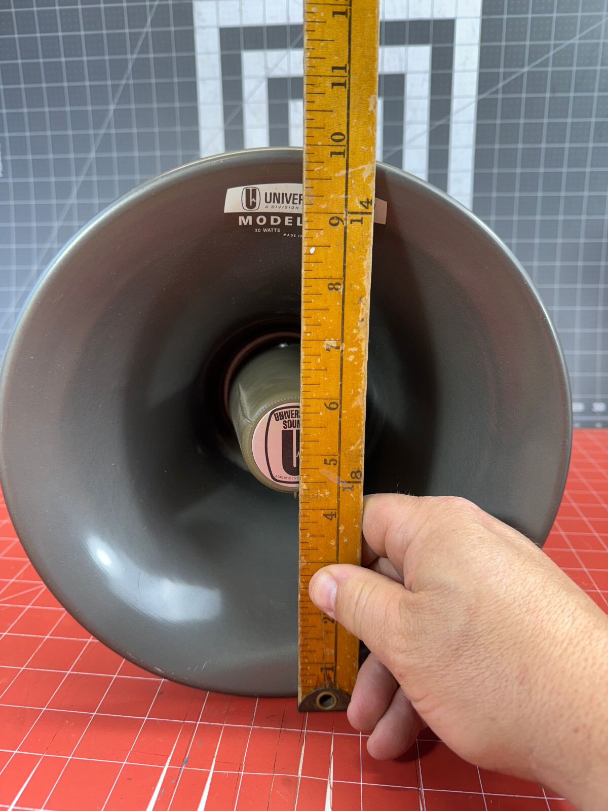 University Sound IB-A8 Loud Speaker