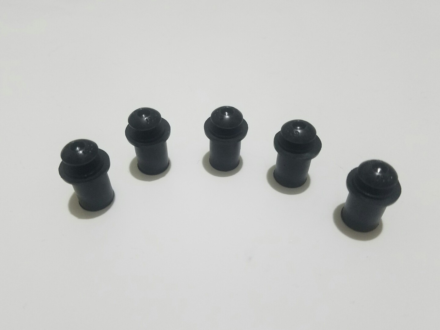5 BLACK Rubber Well Nuts & Stainless Bolts Motorcycle Bike Screen Fairing M5 5mm