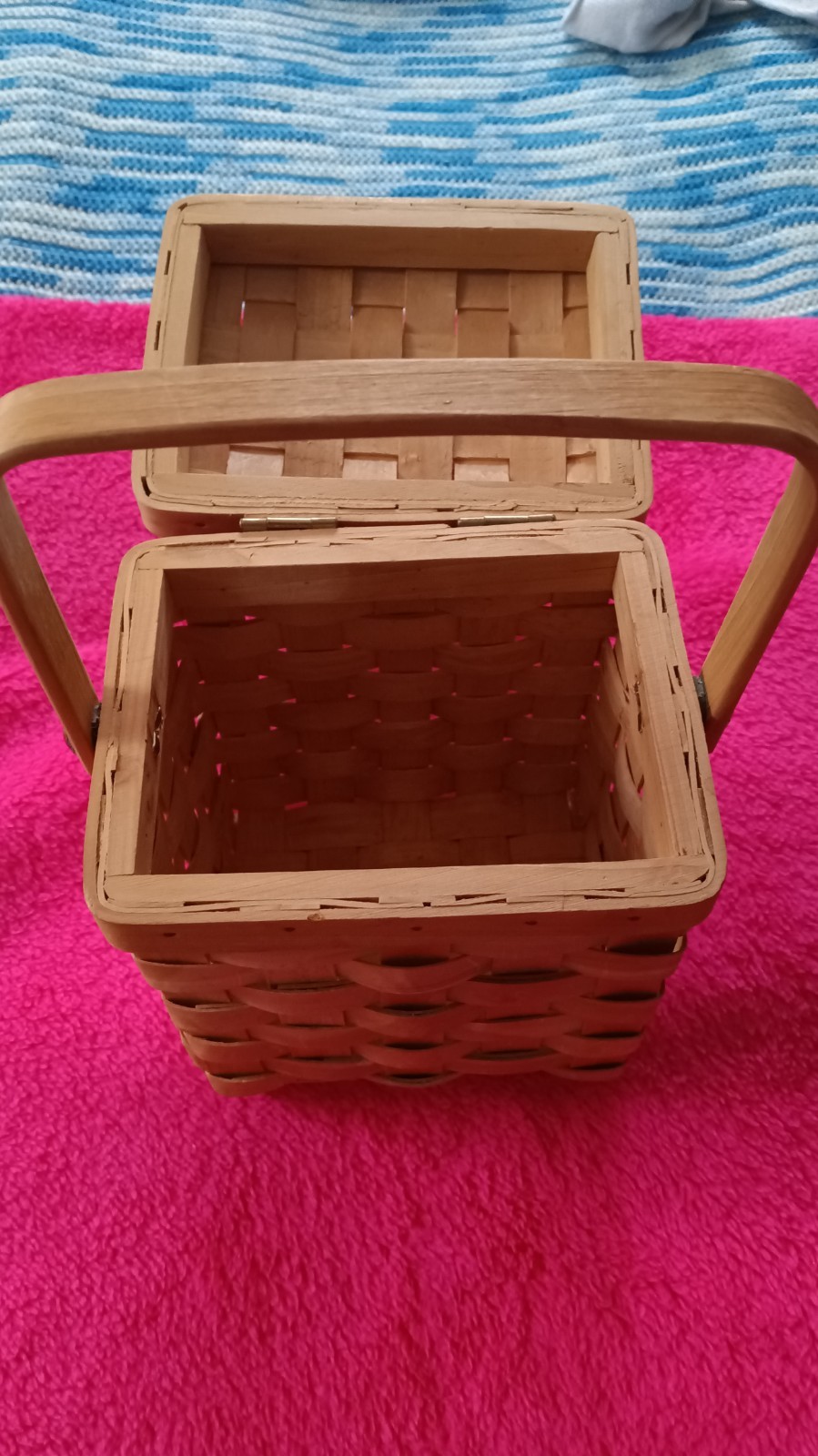 Wicker Basket 🧺 With Handle
